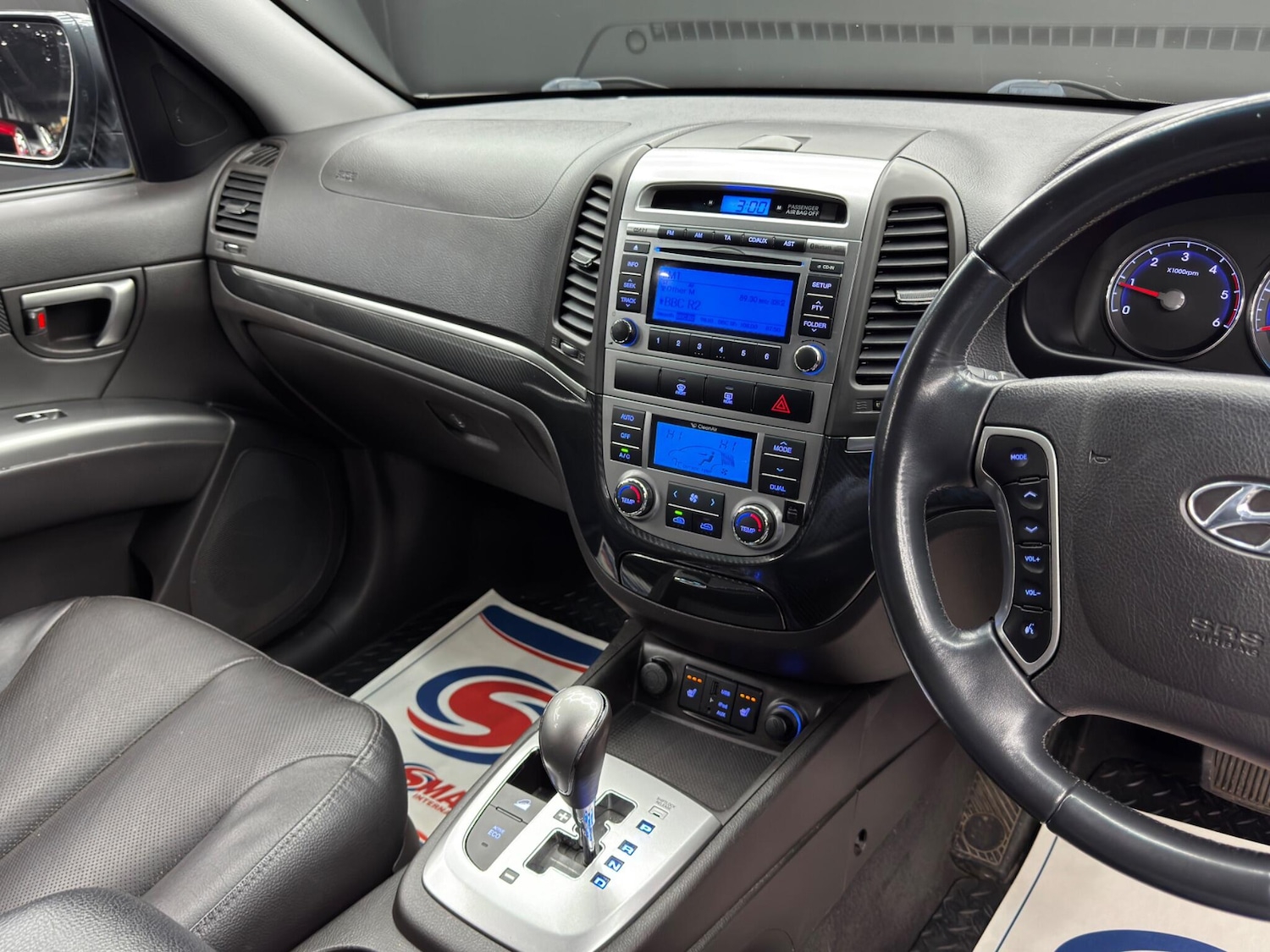 Used Hyundai Santa Fe 2012 for sale - 78058854: Photo 23