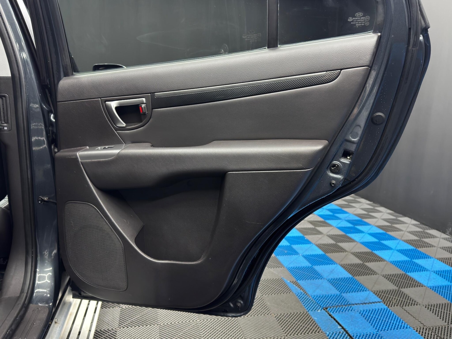 Used Hyundai Santa Fe 2012 for sale - 78058854: Photo 37