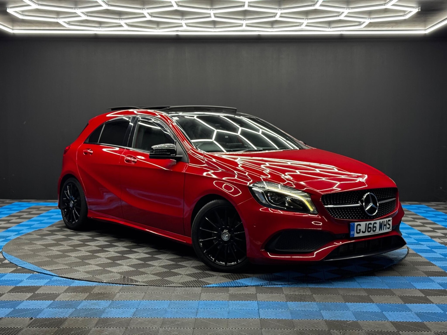 Used Mercedes-Benz A-Class 2016 for sale - 76440814: Photo 1