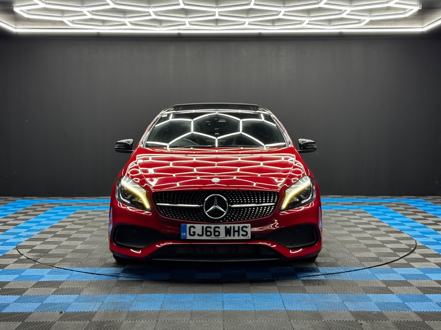 Used Mercedes-Benz A-Class 2016 for sale - 76440814: Photo 2