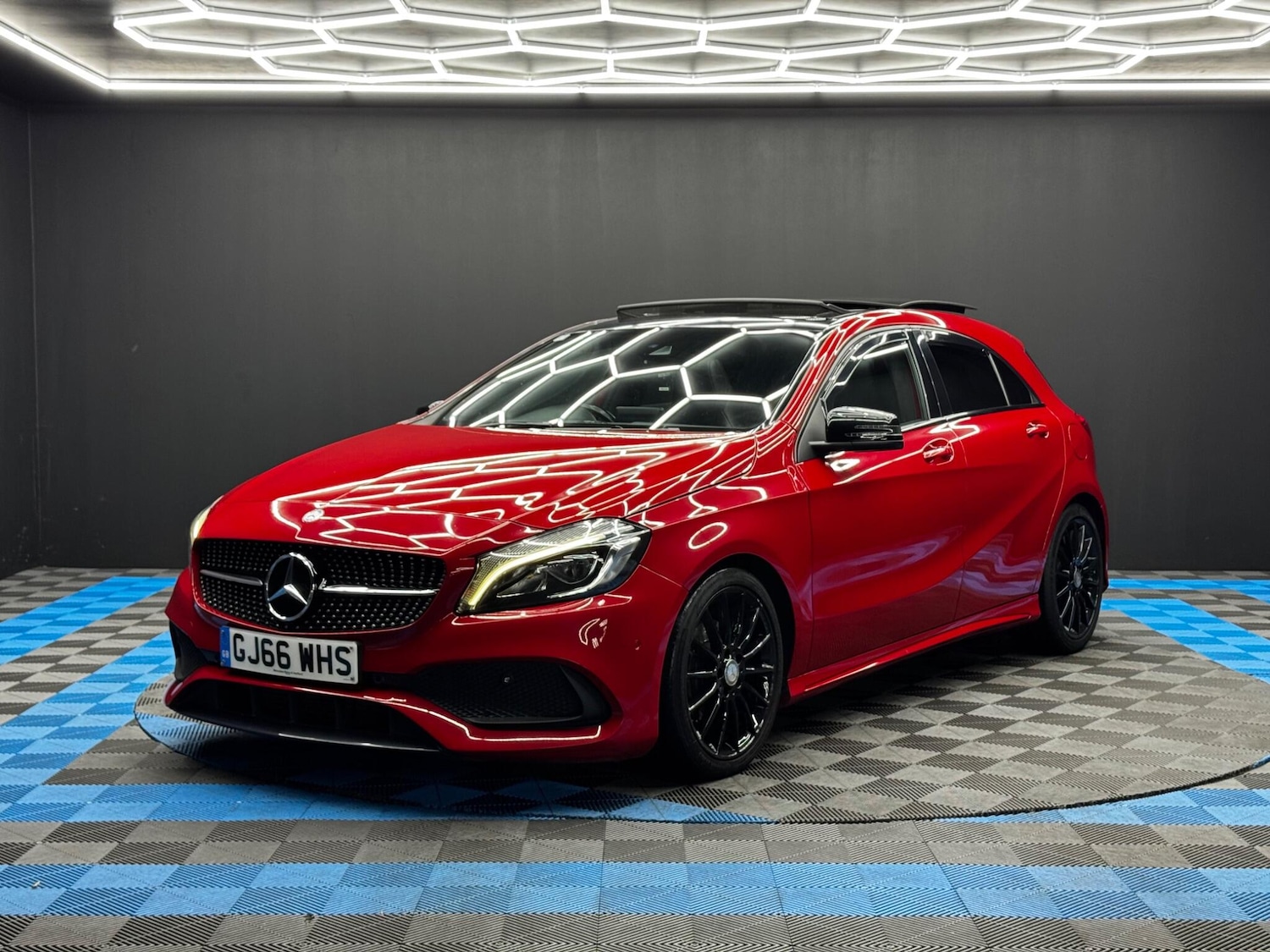 Used Mercedes-Benz A-Class 2016 for sale - 76440814: Photo 3