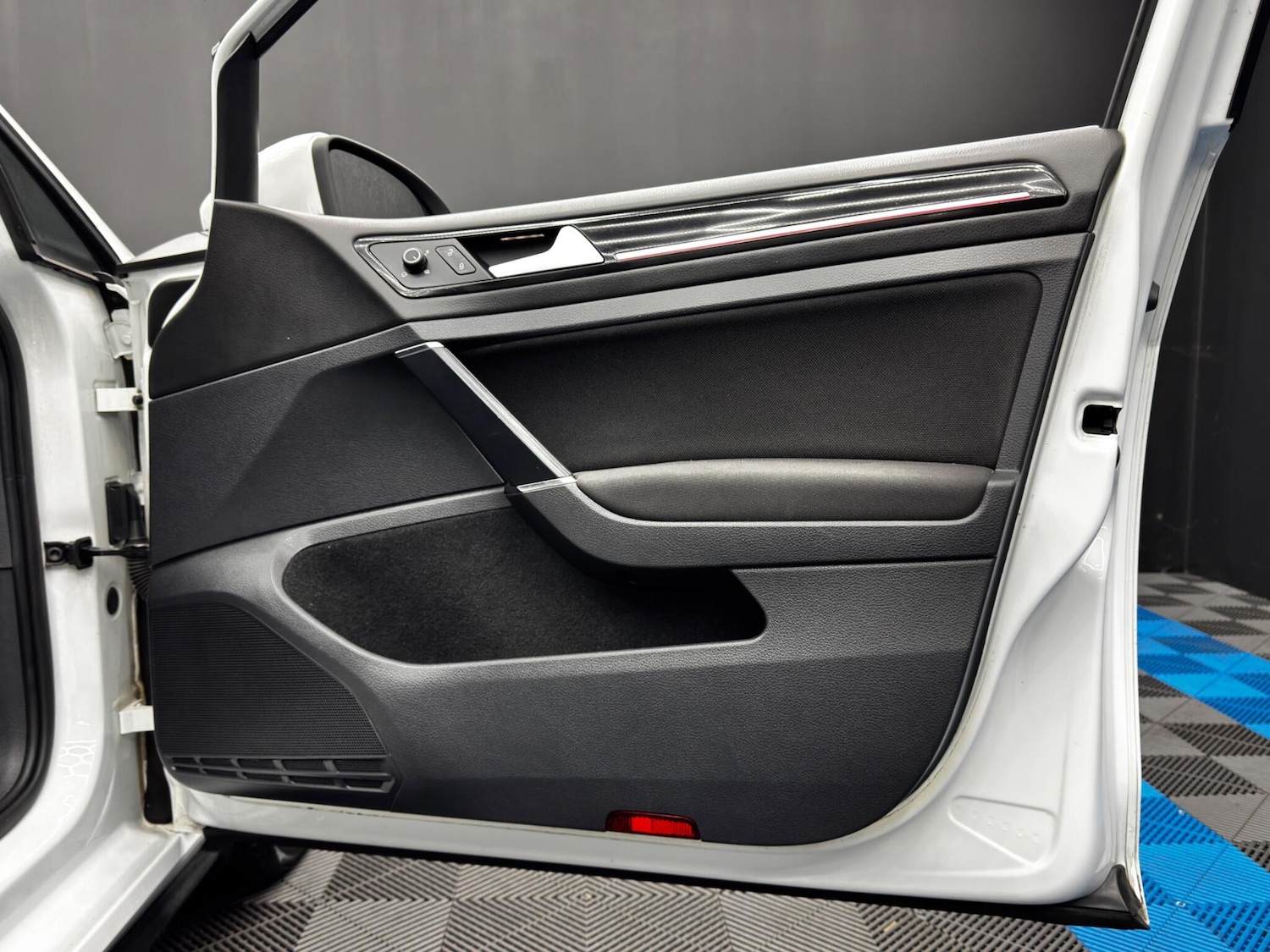 Used Volkswagen Golf 2014 for sale - 77049749: Photo 37