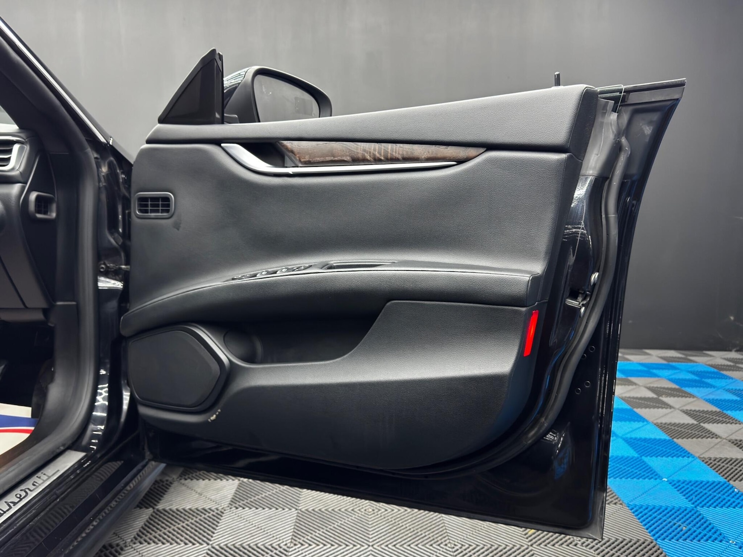 Used Maserati Ghibli 2017 for sale - 76562395: Photo 36