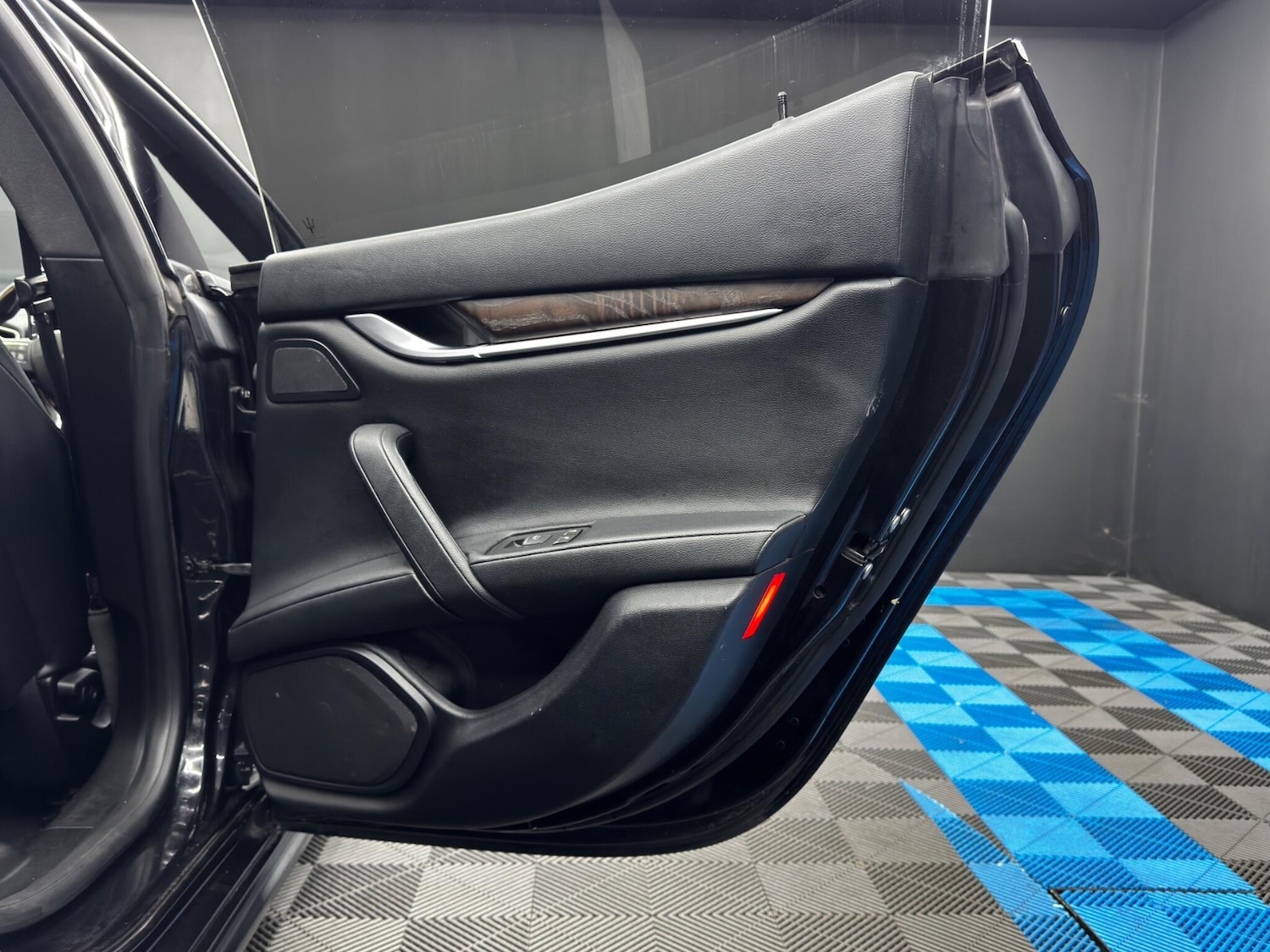 Used Maserati Ghibli 2017 for sale - 76562395: Photo 39