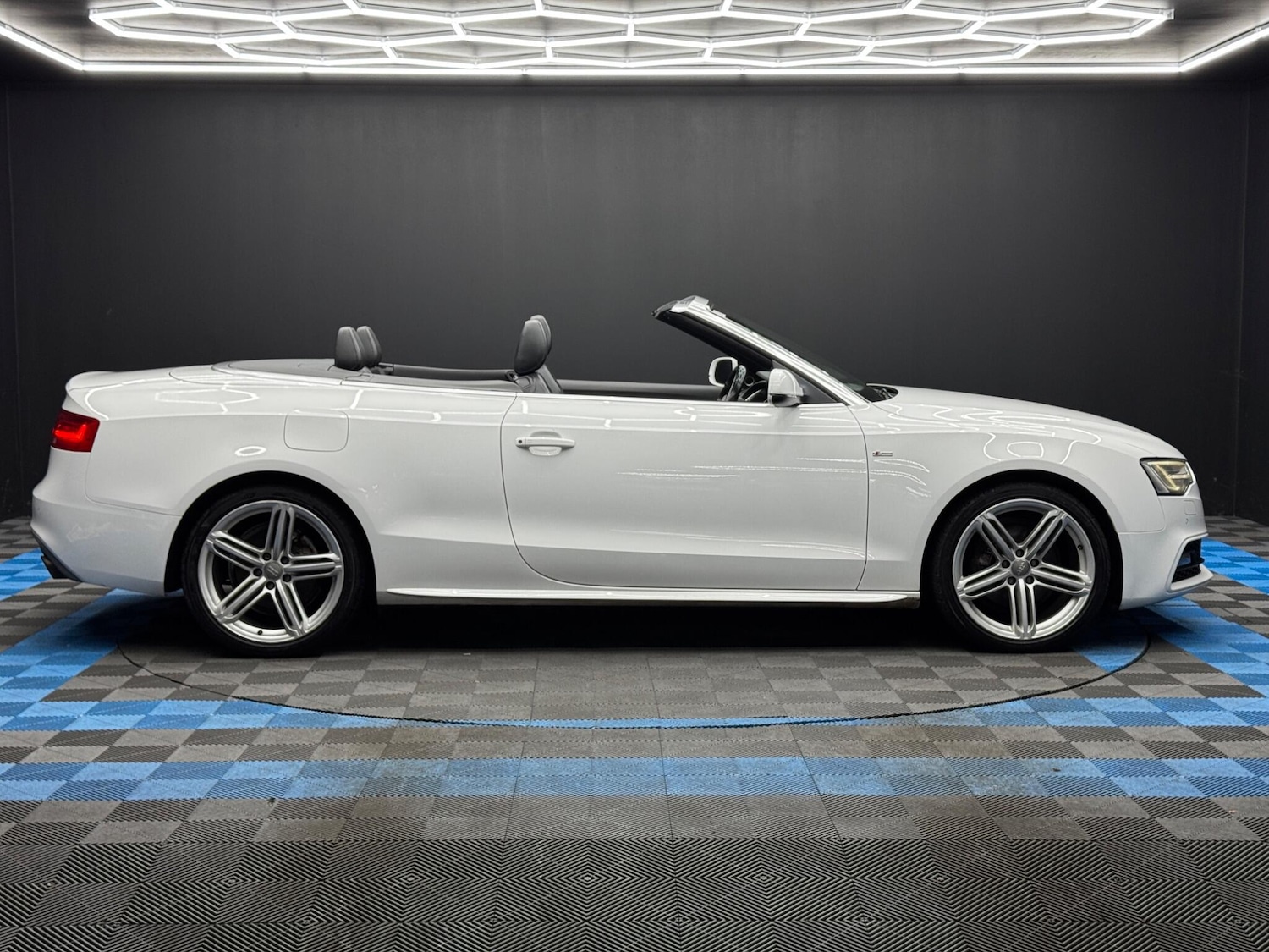 Used Audi A5 2013 for sale - 77696081: Photo 4