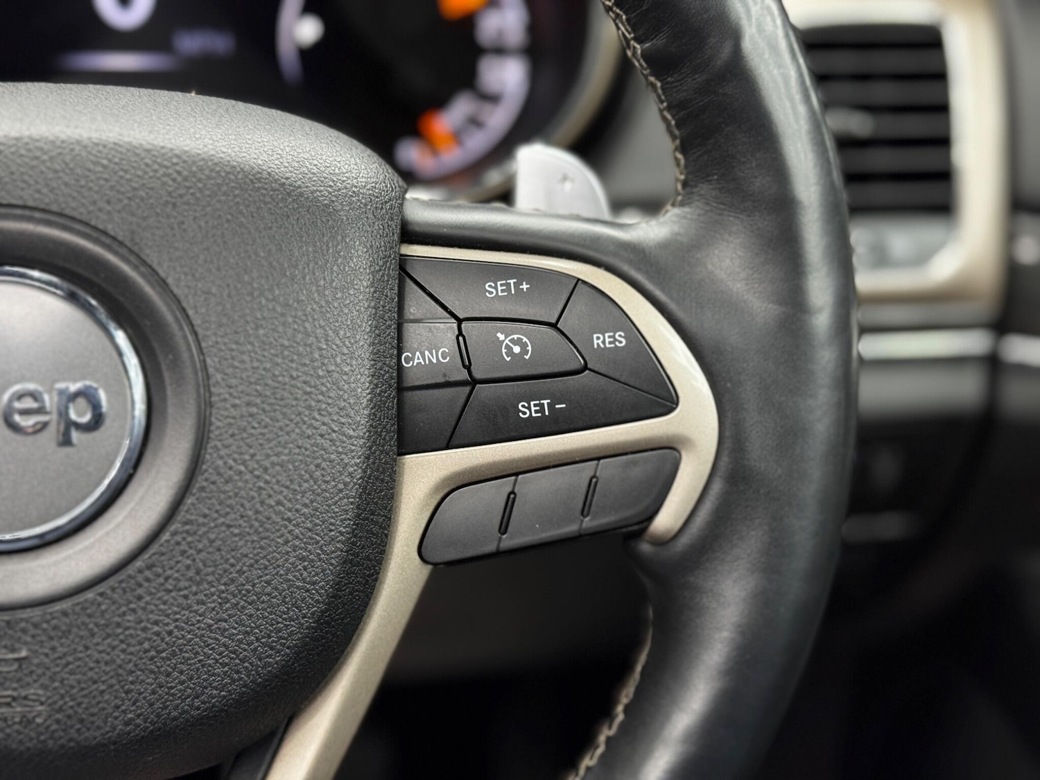 Used Jeep Grand Cherokee 2015 for sale - 76742821: Photo 21