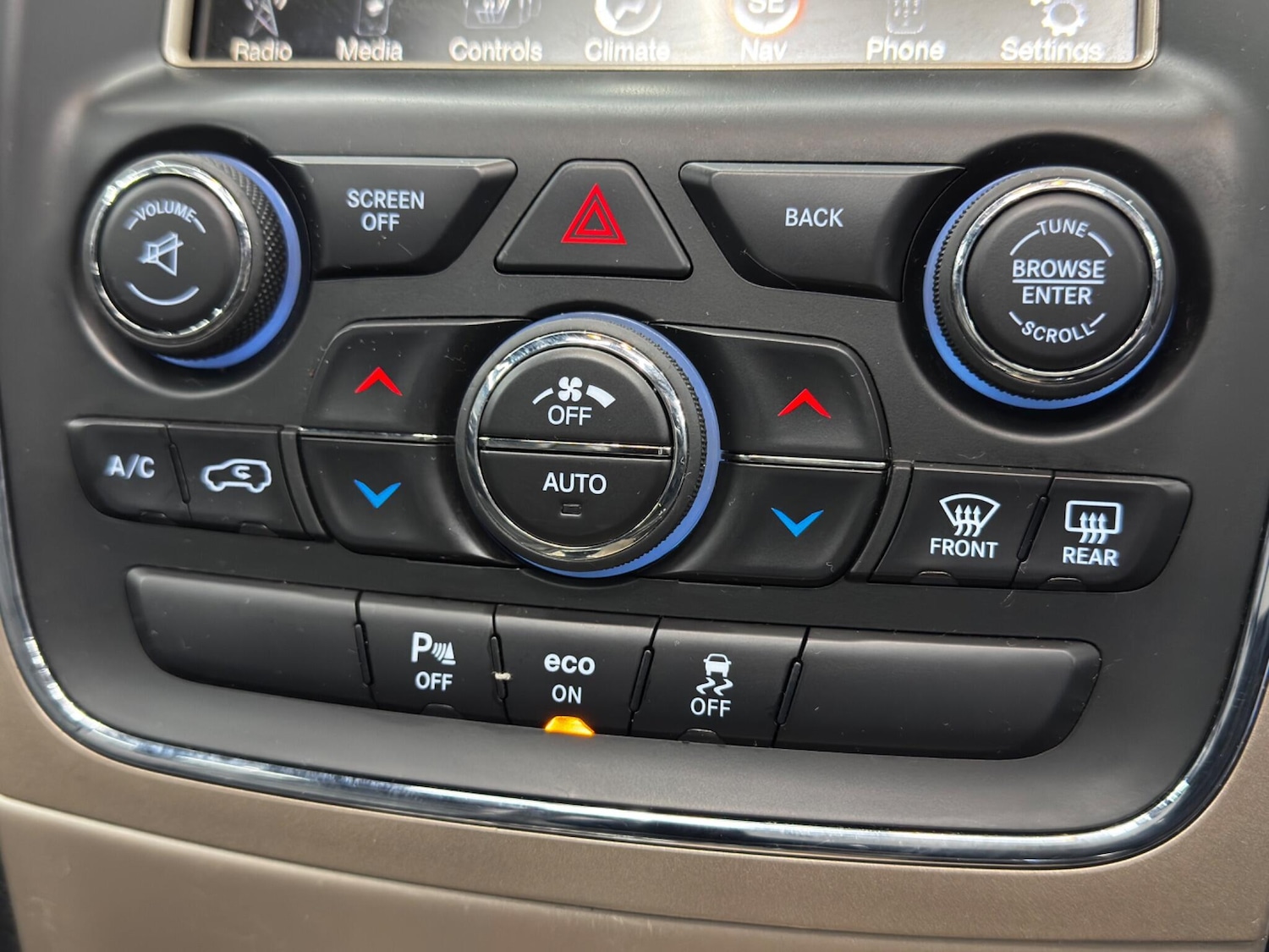 Used Jeep Grand Cherokee 2015 for sale - 76742821: Photo 26