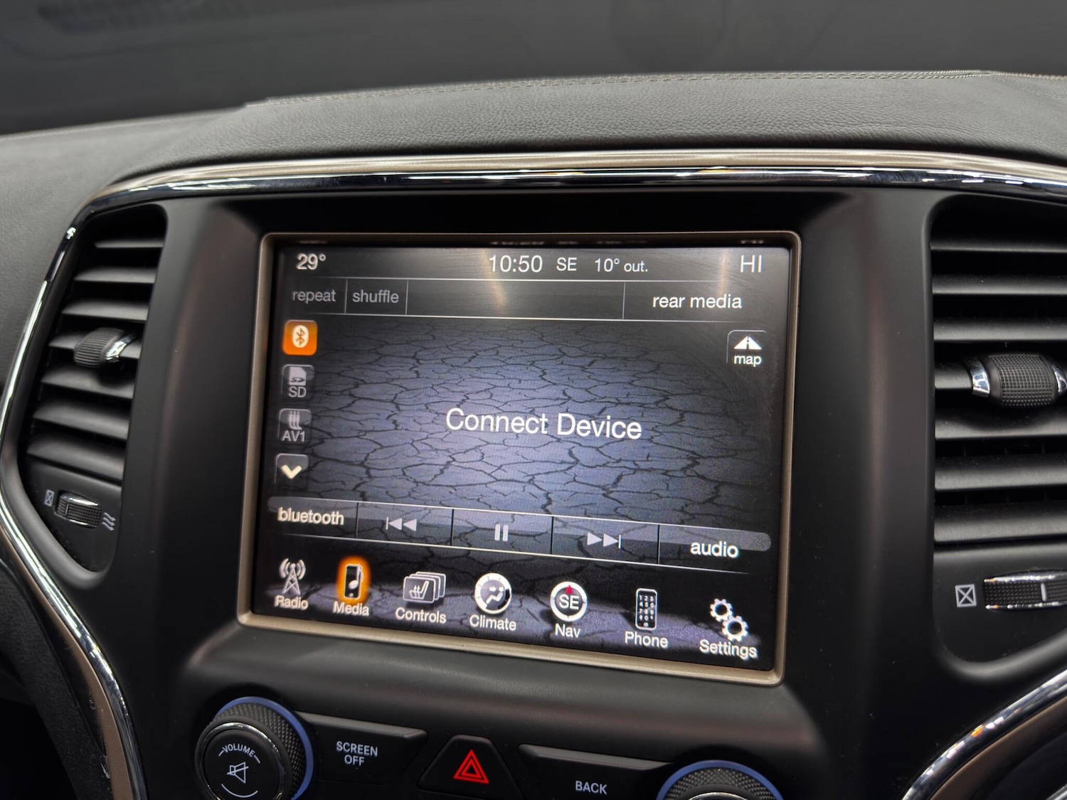 Used Jeep Grand Cherokee 2015 for sale - 76742821: Photo 29