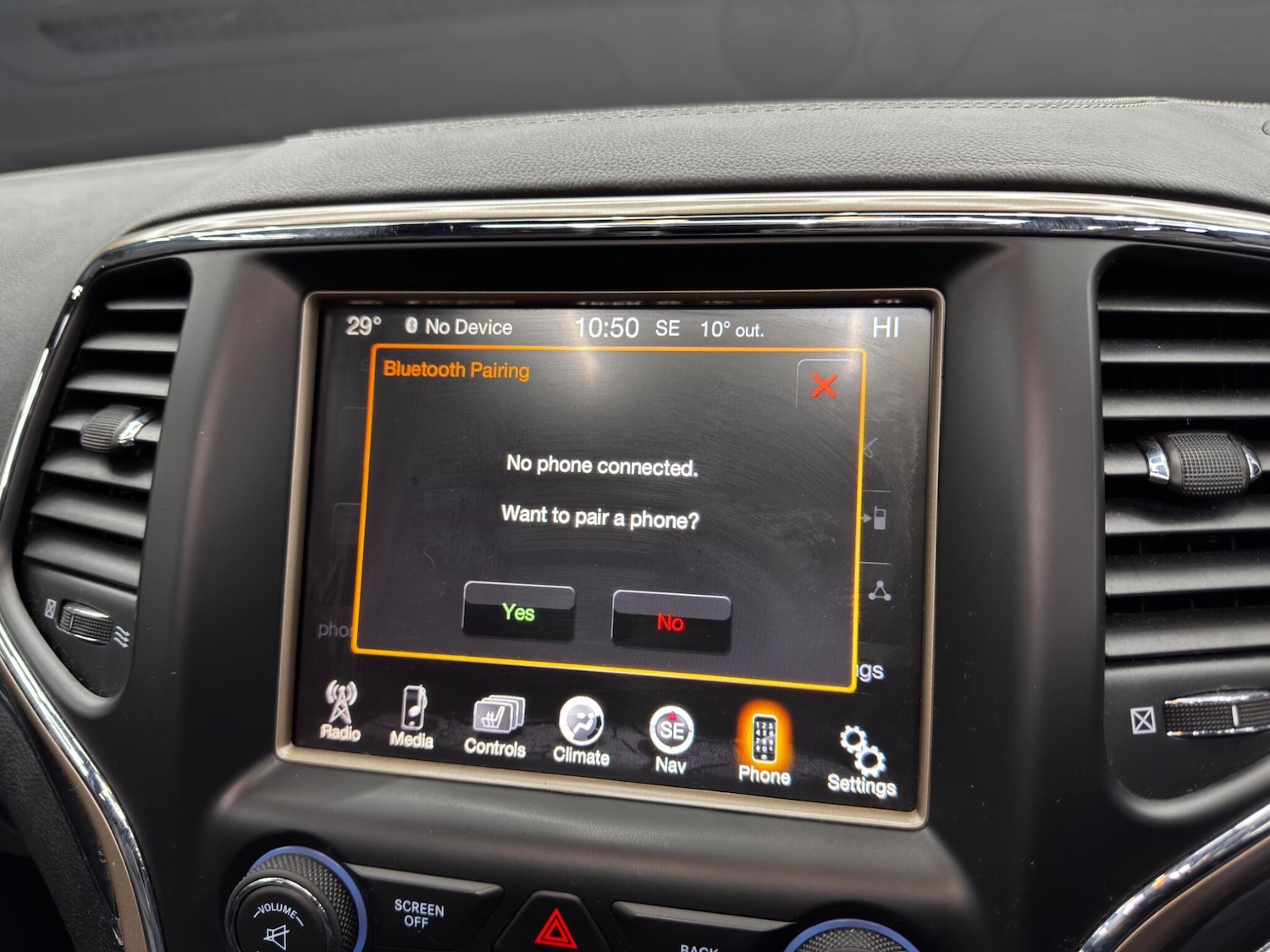 Used Jeep Grand Cherokee 2015 for sale - 76742821: Photo 30