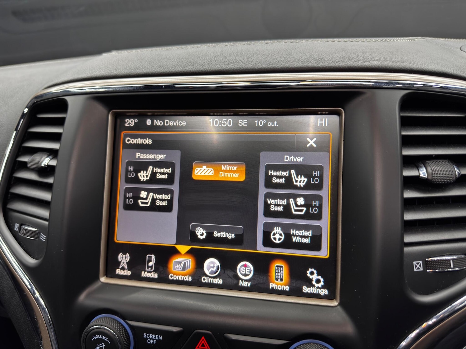 Used Jeep Grand Cherokee 2015 for sale - 76742821: Photo 31