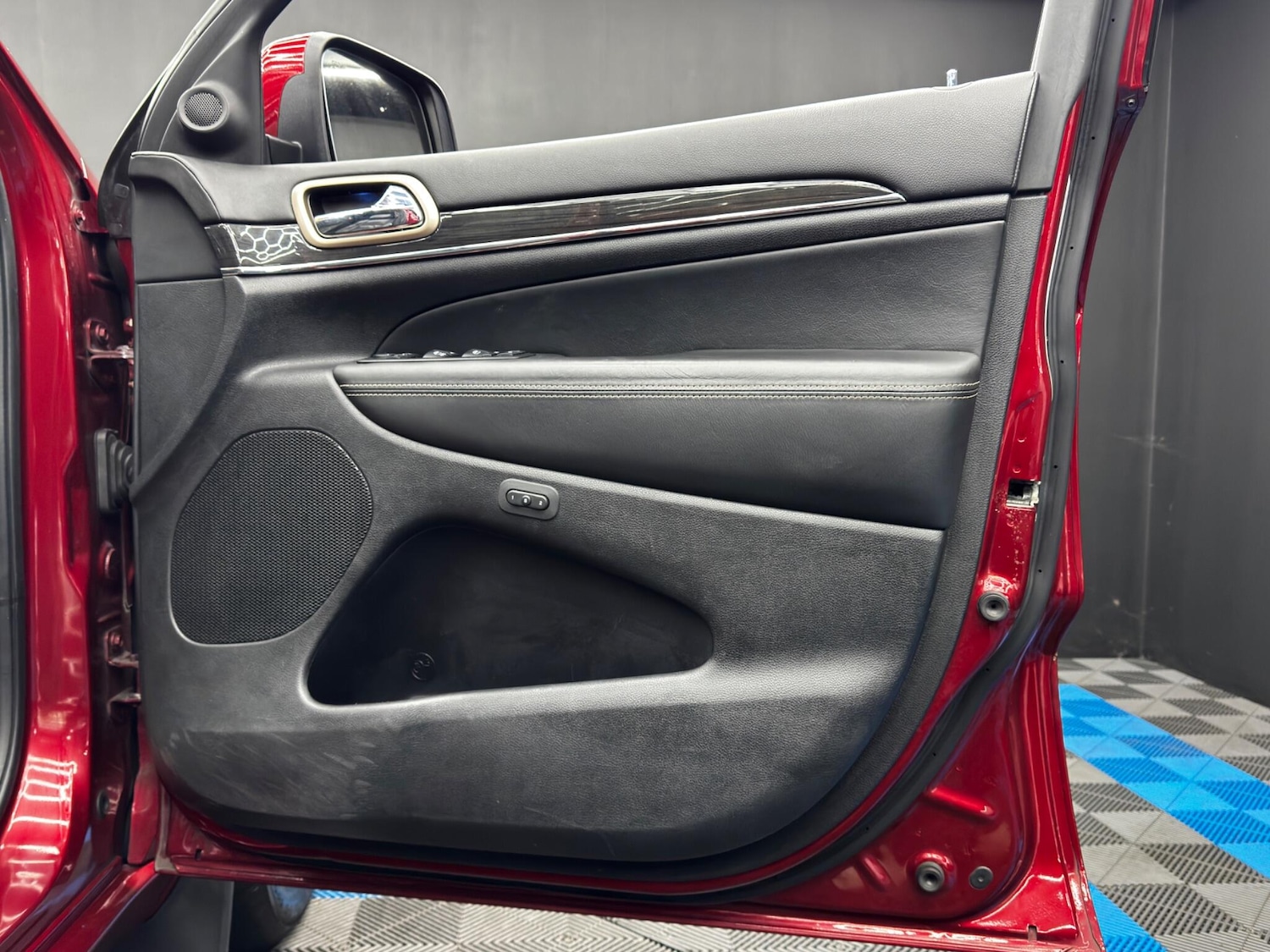 Used Jeep Grand Cherokee 2015 for sale - 76742821: Photo 39