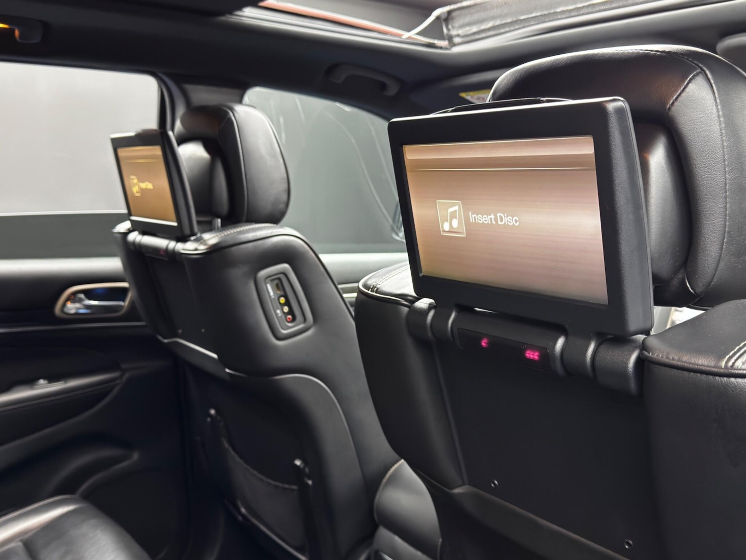 Used Jeep Grand Cherokee 2015 for sale - 76742821: Photo 44