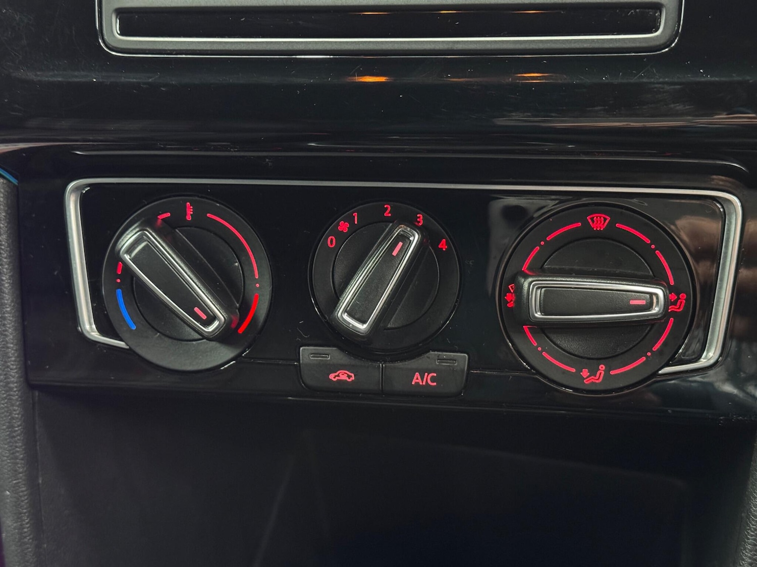 Used Volkswagen Polo 2016 for sale - 77331765: Photo 27