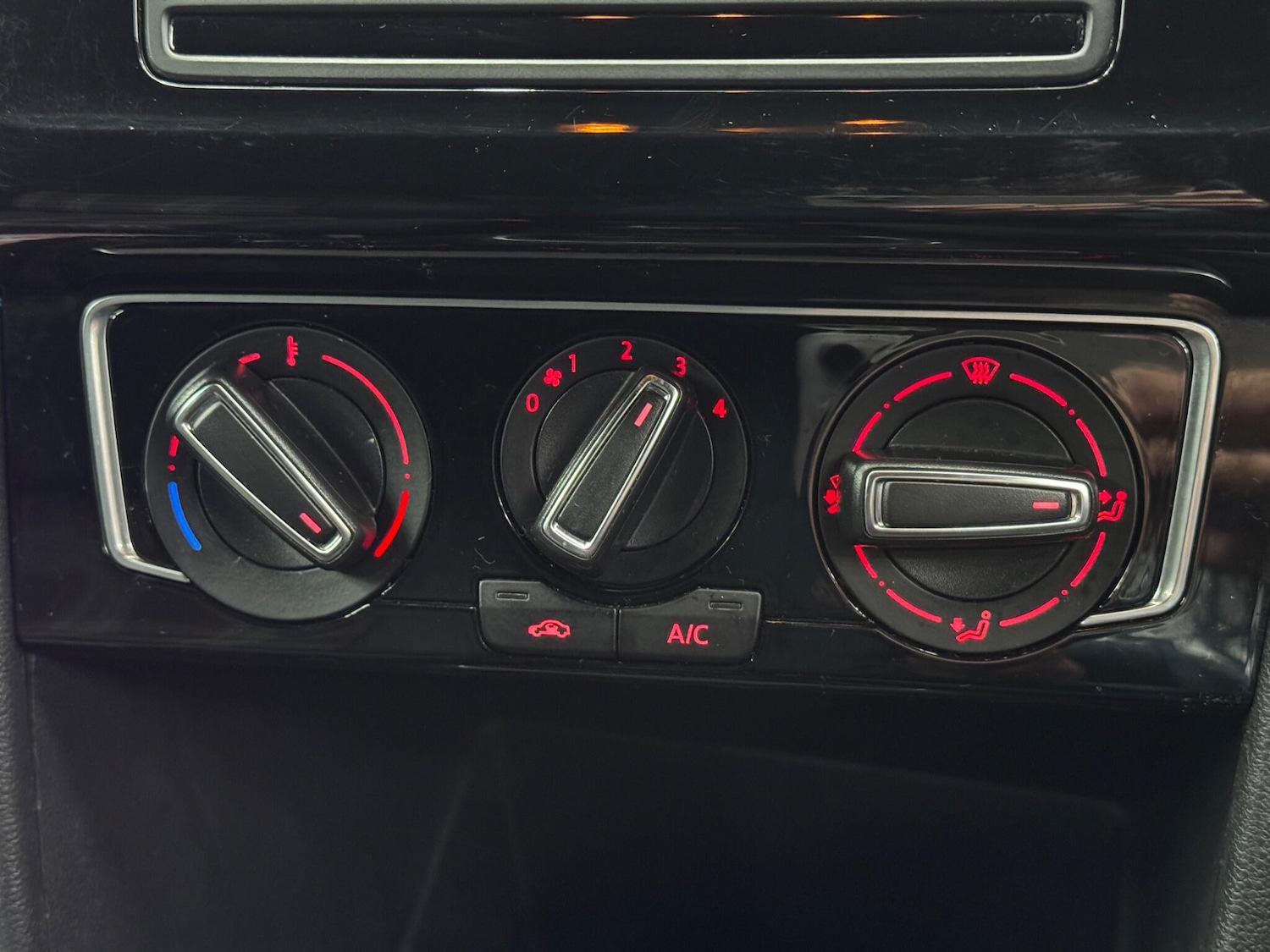 Used Volkswagen Polo 2016 for sale - 77331765: Photo 28