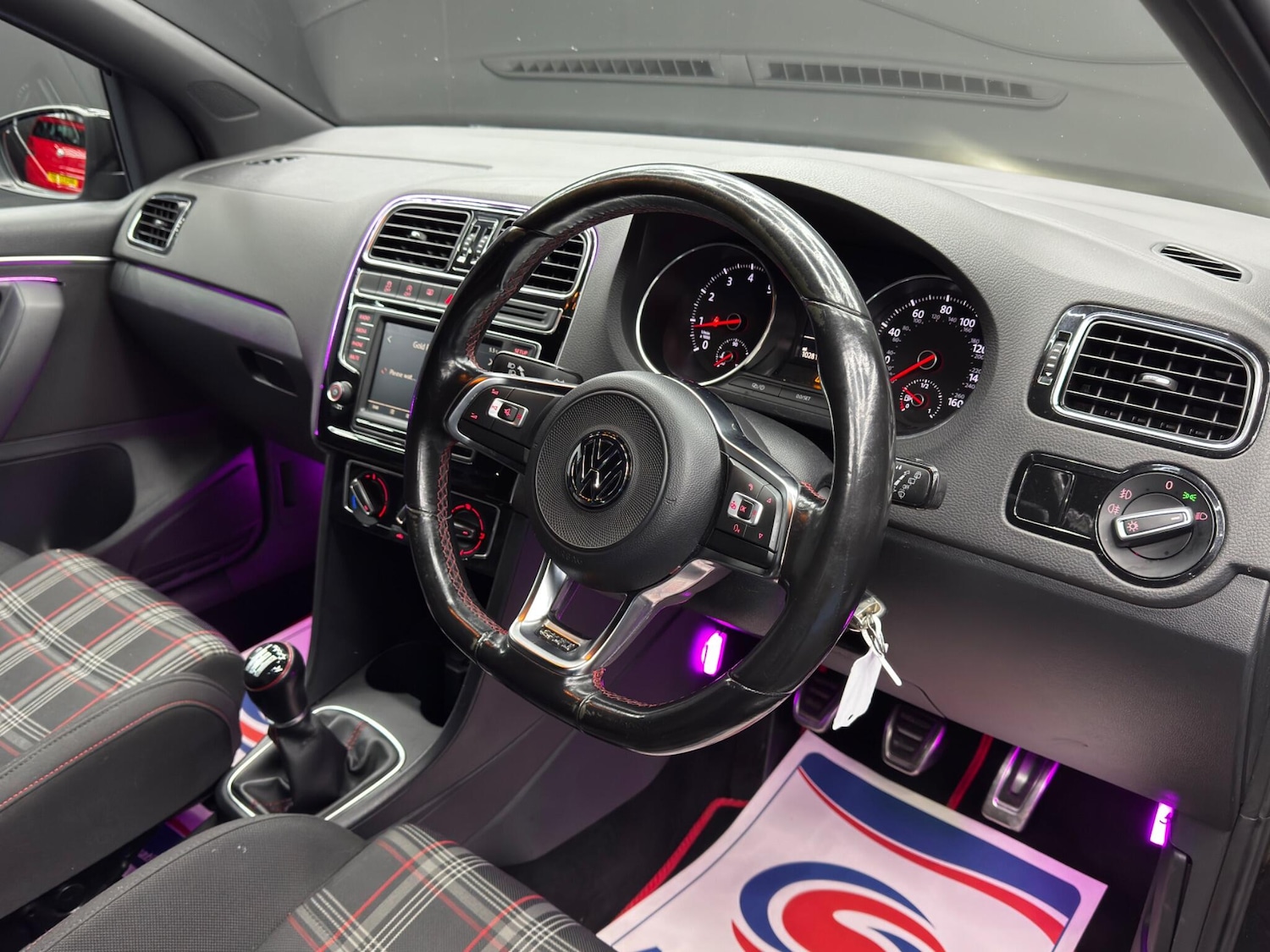 Used Volkswagen Polo 2016 for sale - 77331765: Photo 9