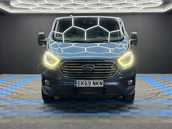 Used Ford Tourneo Custom 2020 for sale - 77683536: Photo