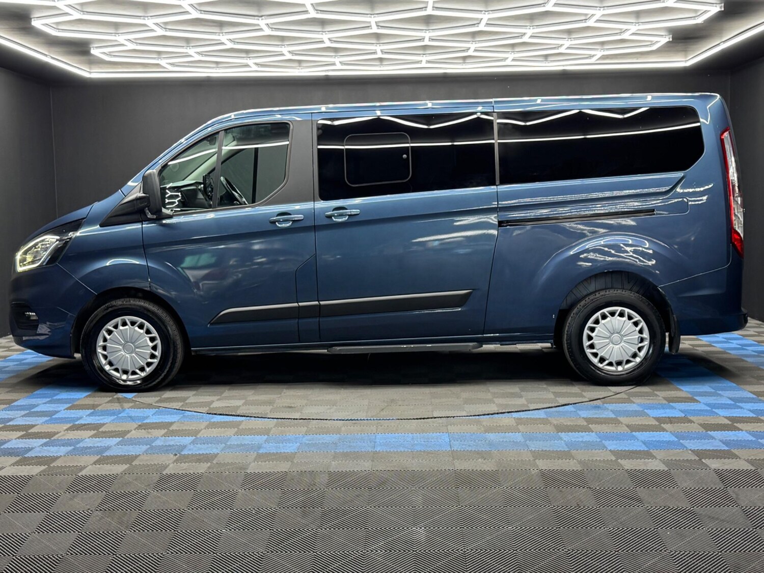 Used Ford Tourneo Custom 2020 for sale - 77683536: Photo 8