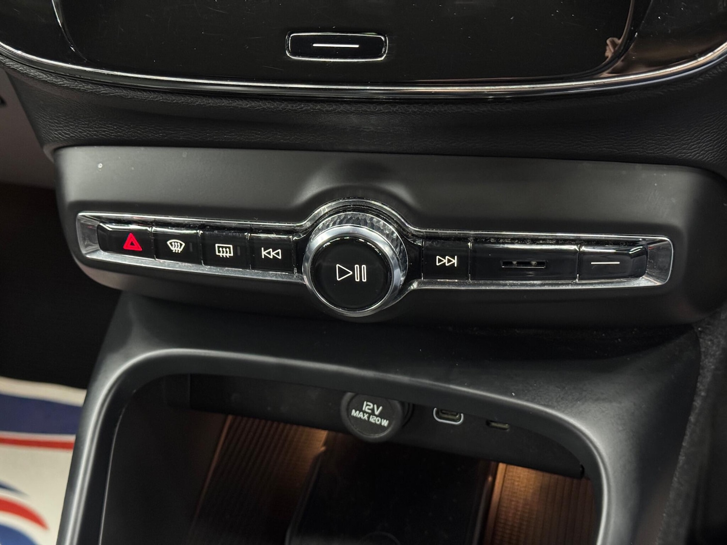 Used Volvo XC40 2021 for sale - 77376654: Photo 27