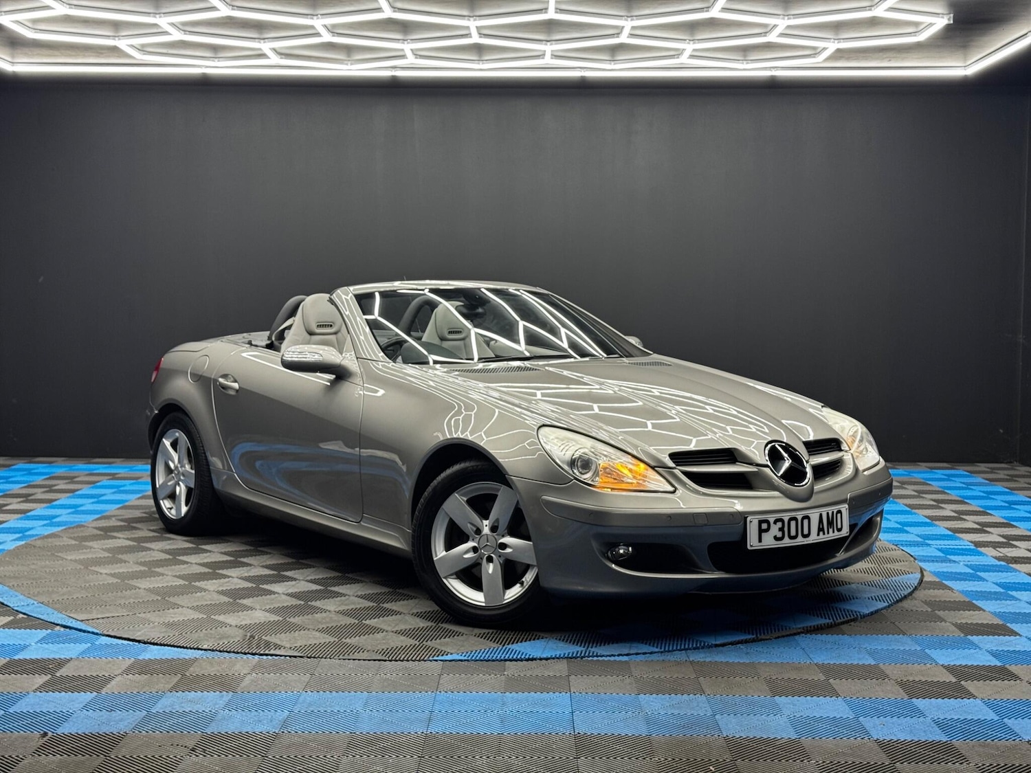 Used Mercedes-Benz SLK 2006 for sale - 76397926: Photo 1