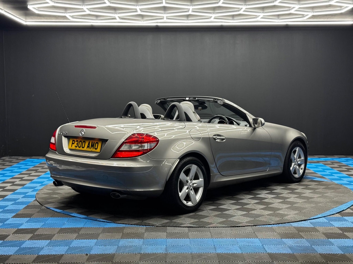 Used Mercedes-Benz SLK 2006 for sale - 76397926: Photo 5