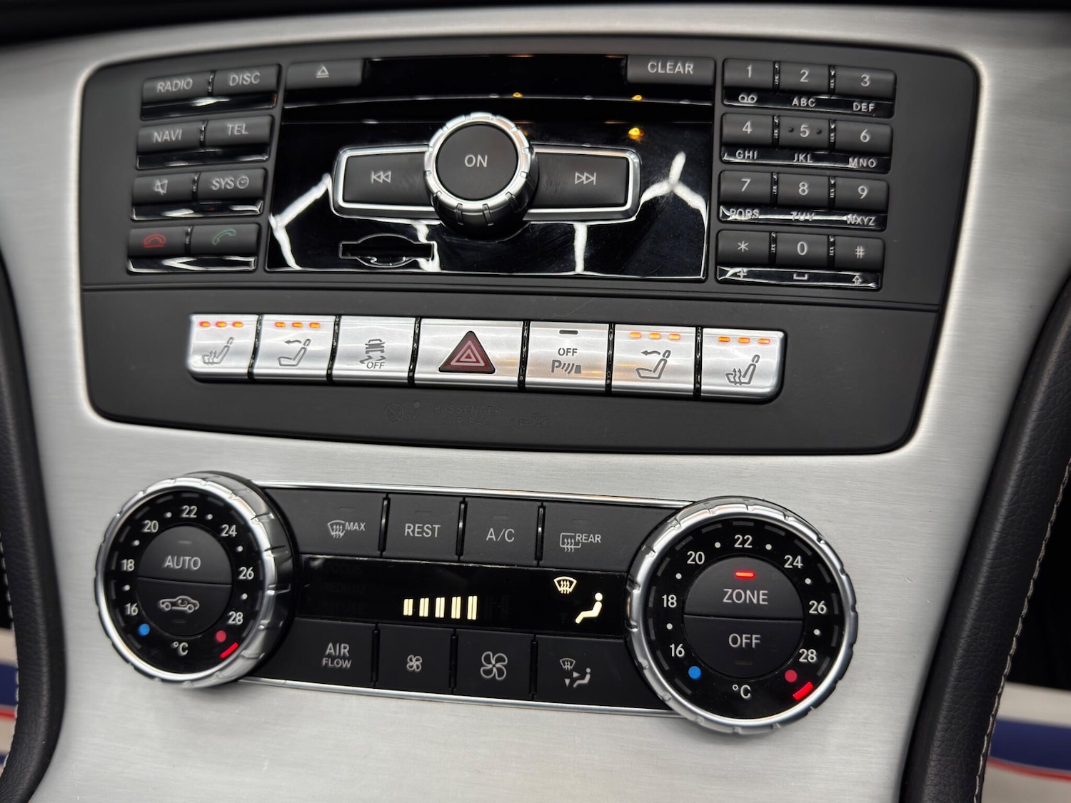 Used Mercedes-Benz SL 2014 for sale - 76472586: Photo 25