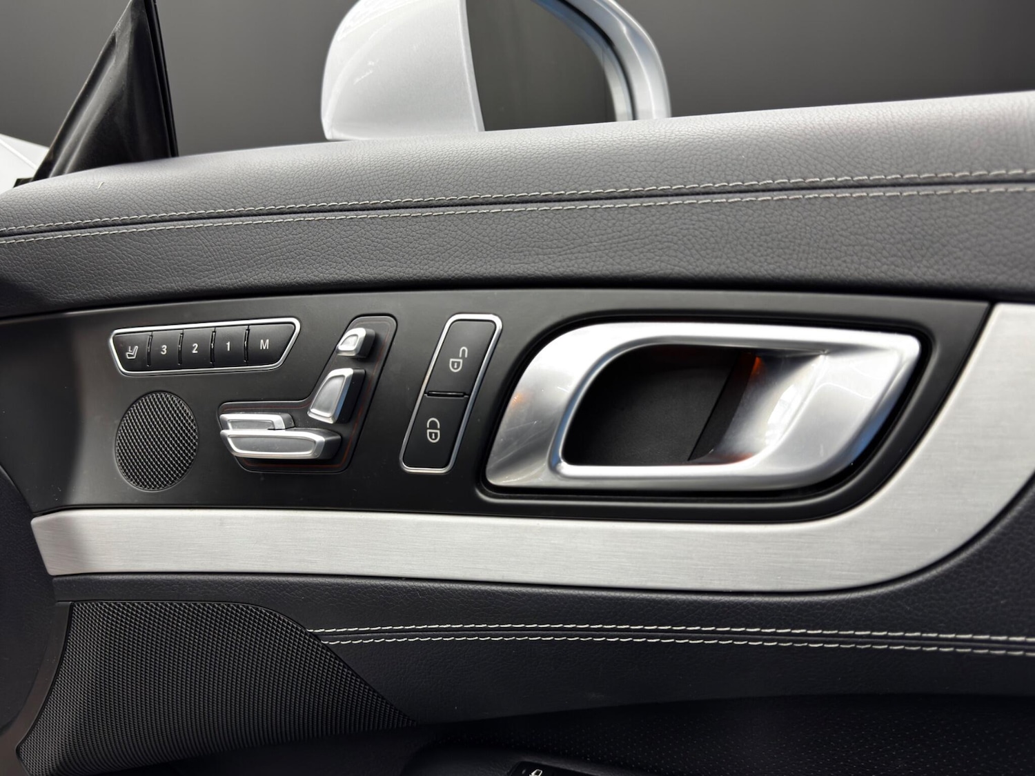 Used Mercedes-Benz SL 2014 for sale - 76472586: Photo 36