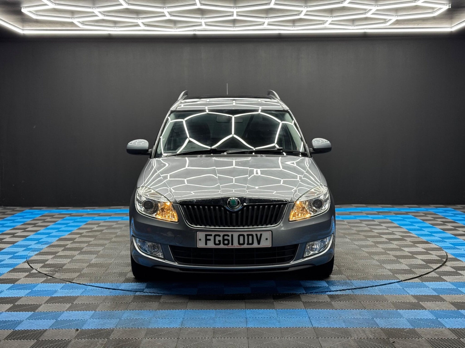 Used Skoda Roomster 2011 for sale - 76512033: Photo 2