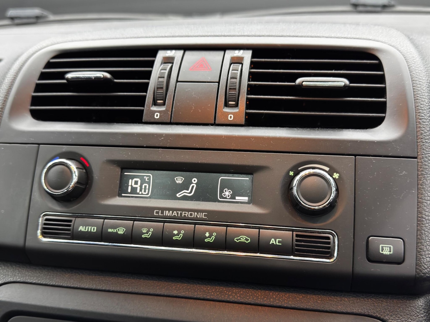 Used Skoda Roomster 2011 for sale - 76512033: Photo 27