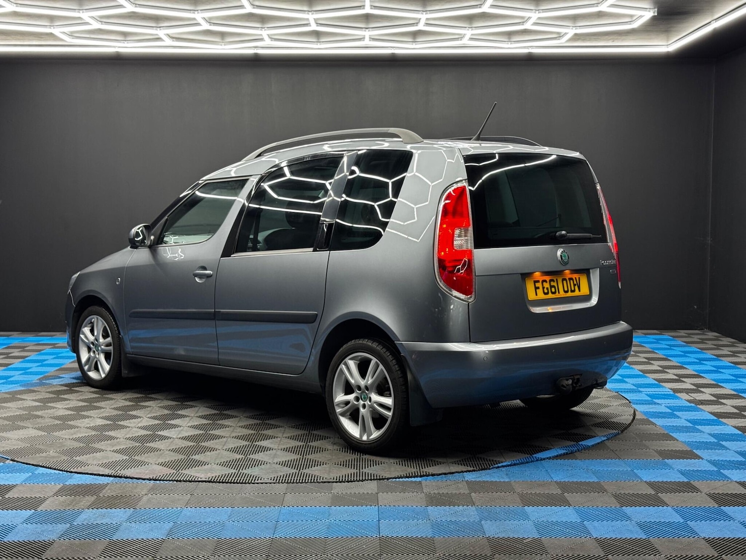 Used Skoda Roomster 2011 for sale - 76512033: Photo 6