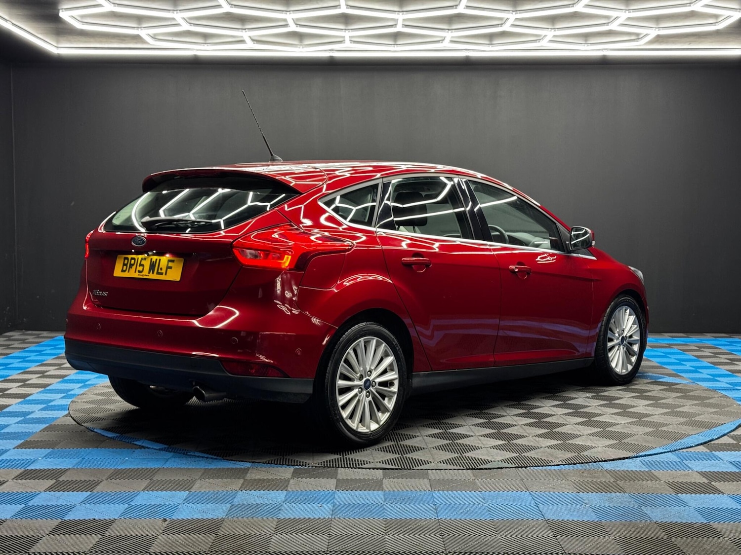 Used Ford Focus 2015 for sale - 76926415: Photo 5