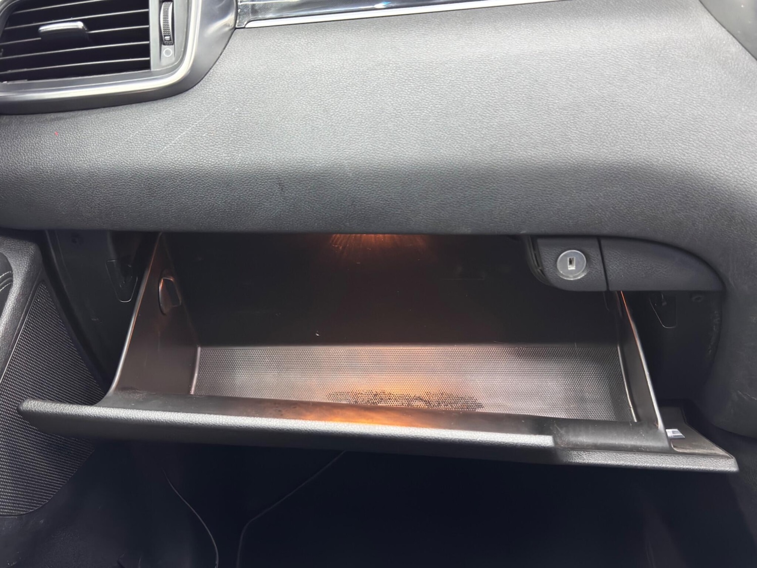 Used Kia Sorento 2015 for sale - 77175545: Photo 35