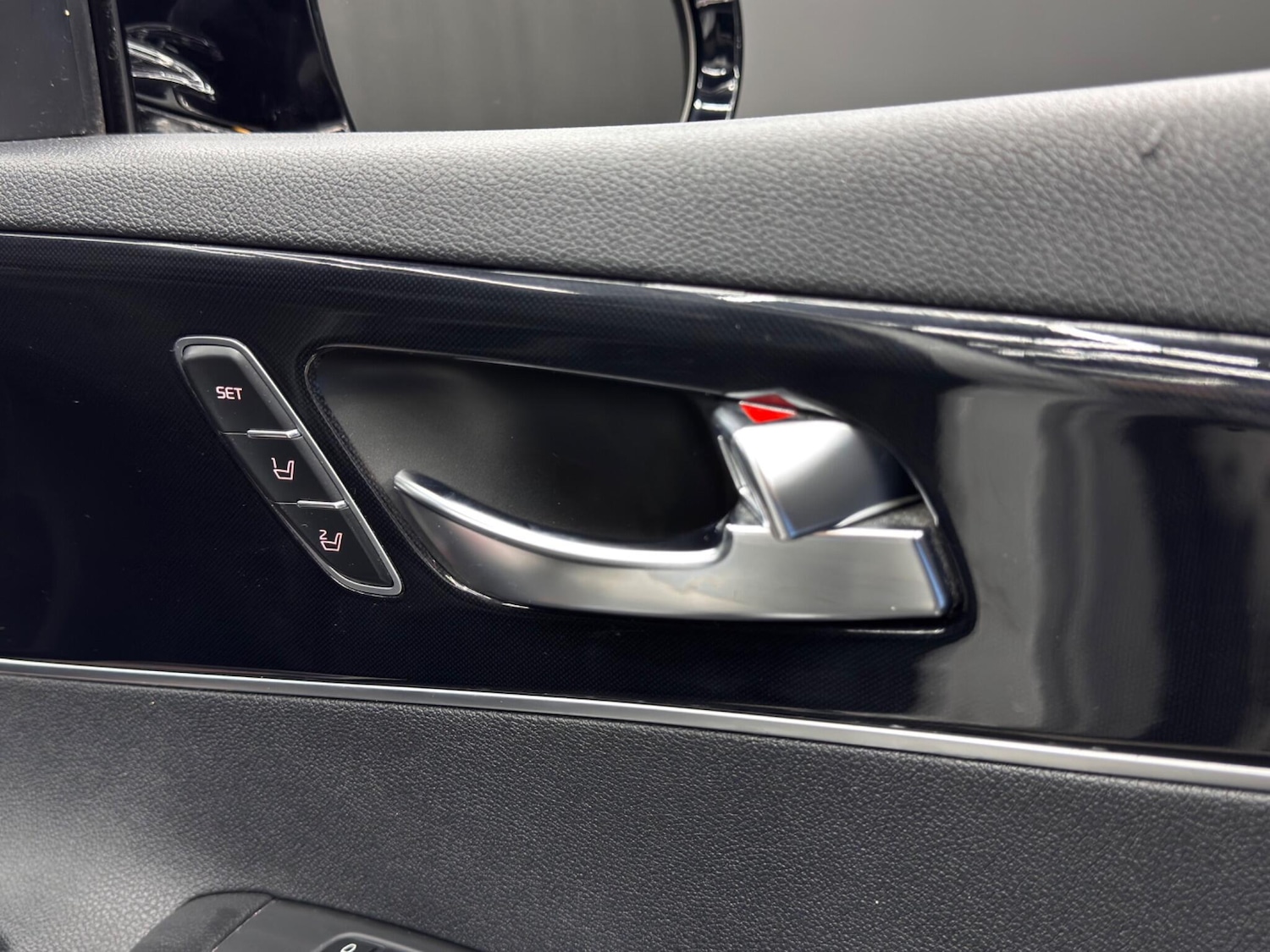 Used Kia Sorento 2015 for sale - 77175545: Photo 40