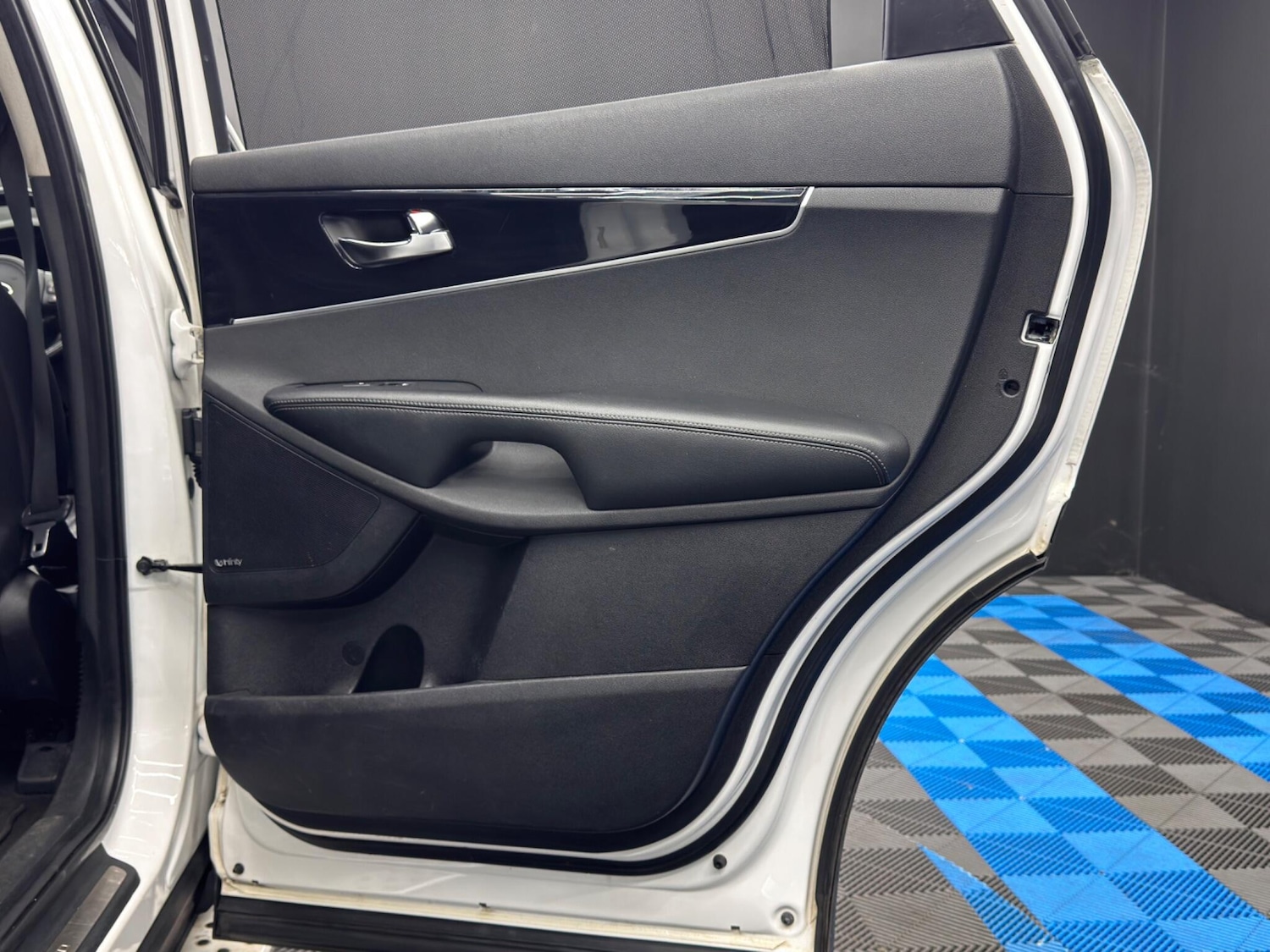 Used Kia Sorento 2015 for sale - 77175545: Photo 42