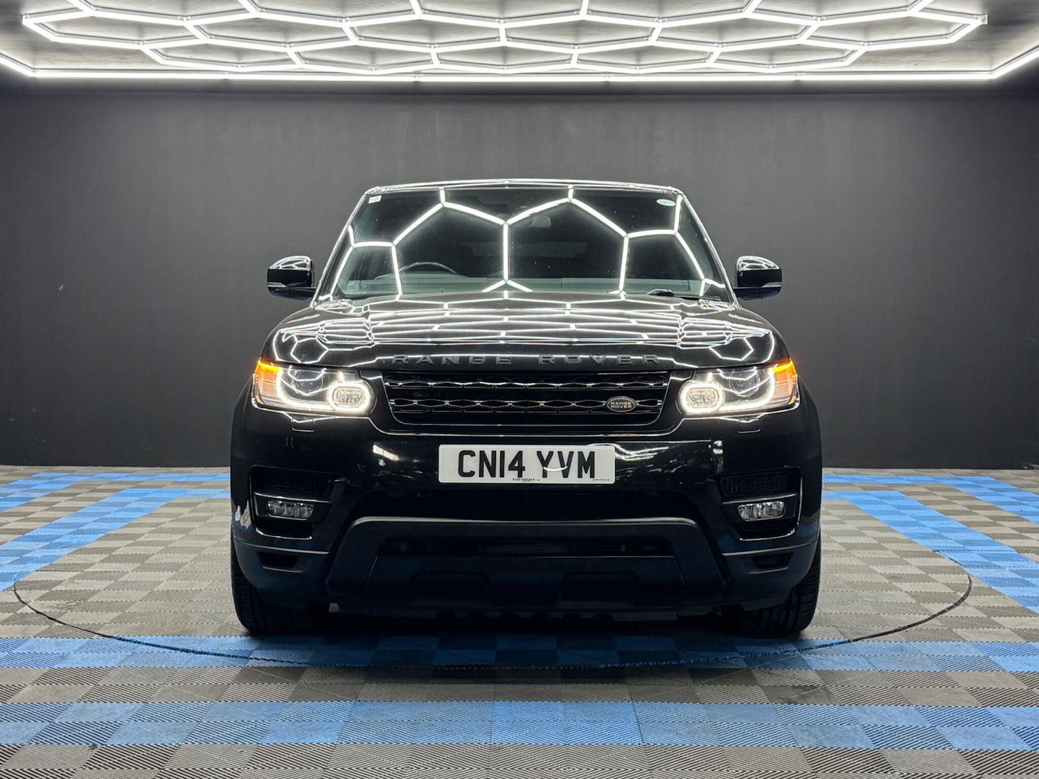 Used Land Rover Range Rover Sport 2014 for sale - 76283590: Photo 2