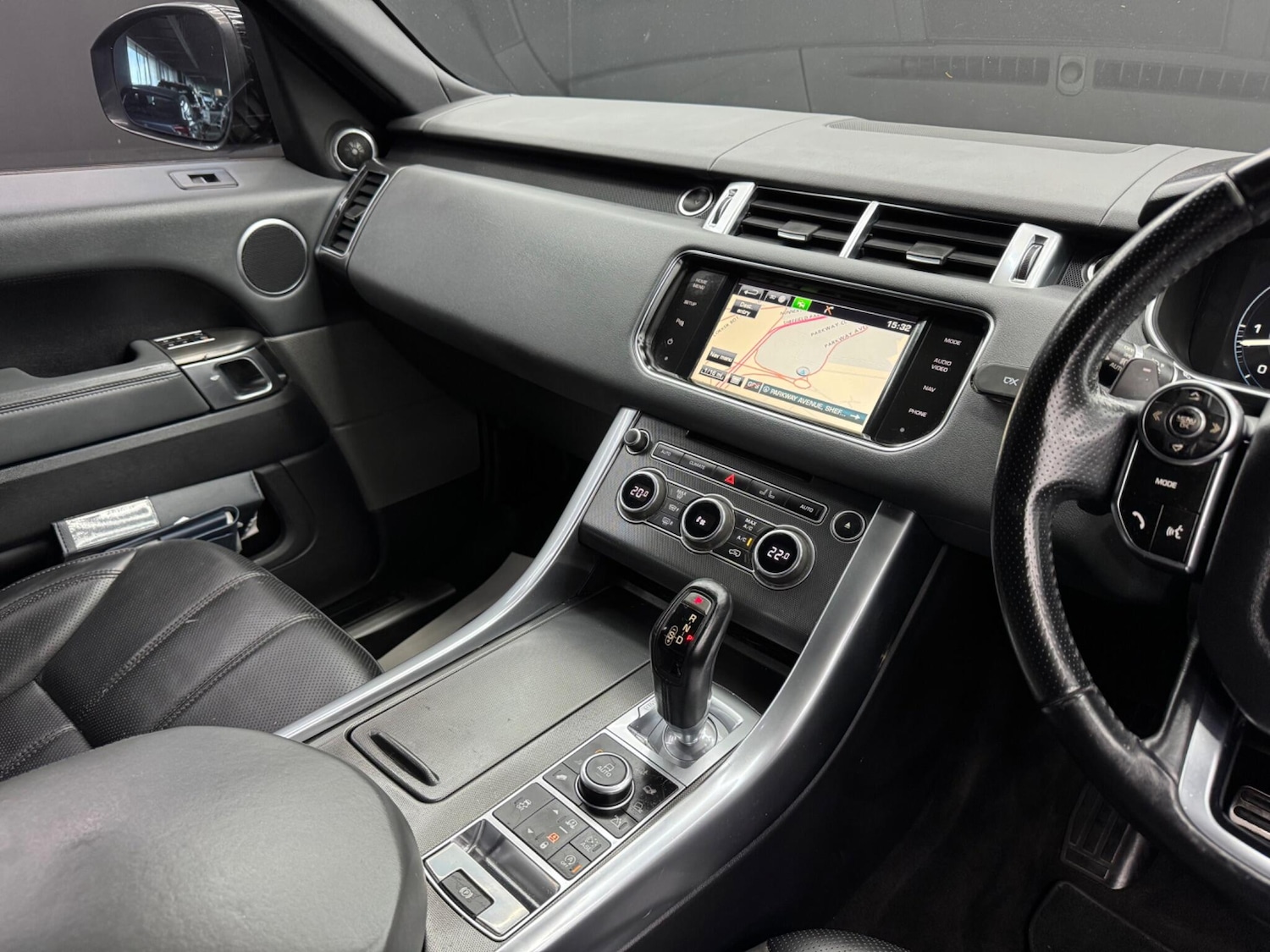 Used Land Rover Range Rover Sport 2014 for sale - 76283590: Photo 23