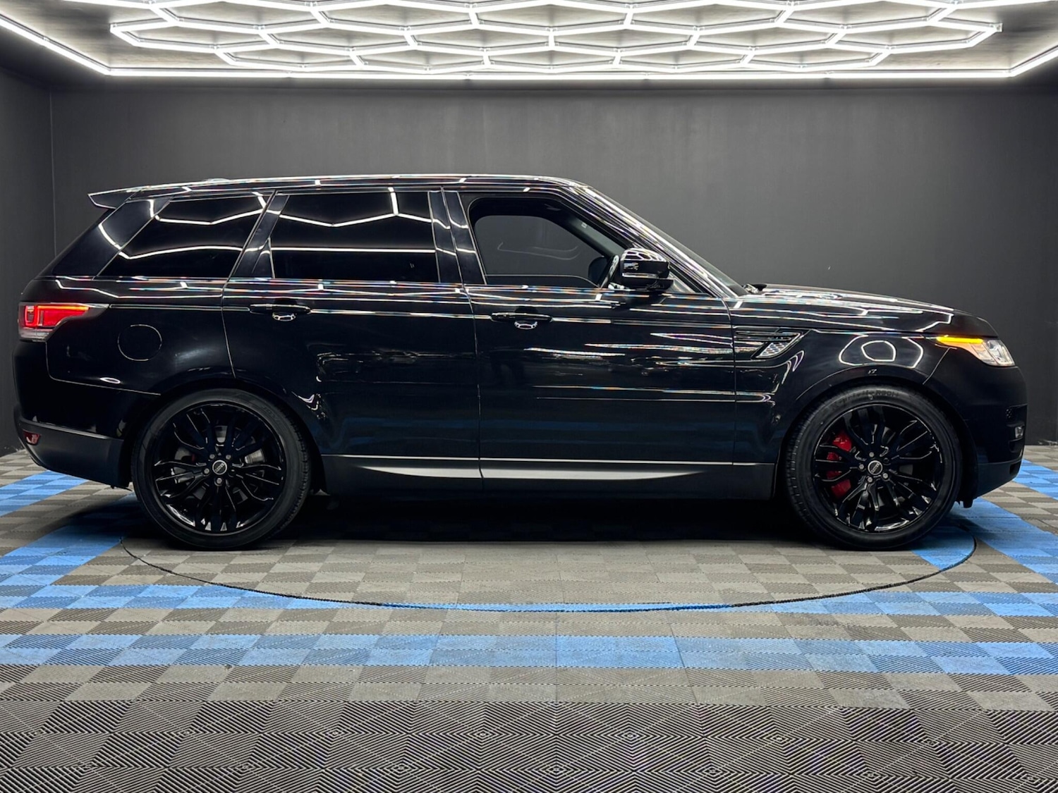 Used Land Rover Range Rover Sport 2014 for sale - 76283590: Photo 4
