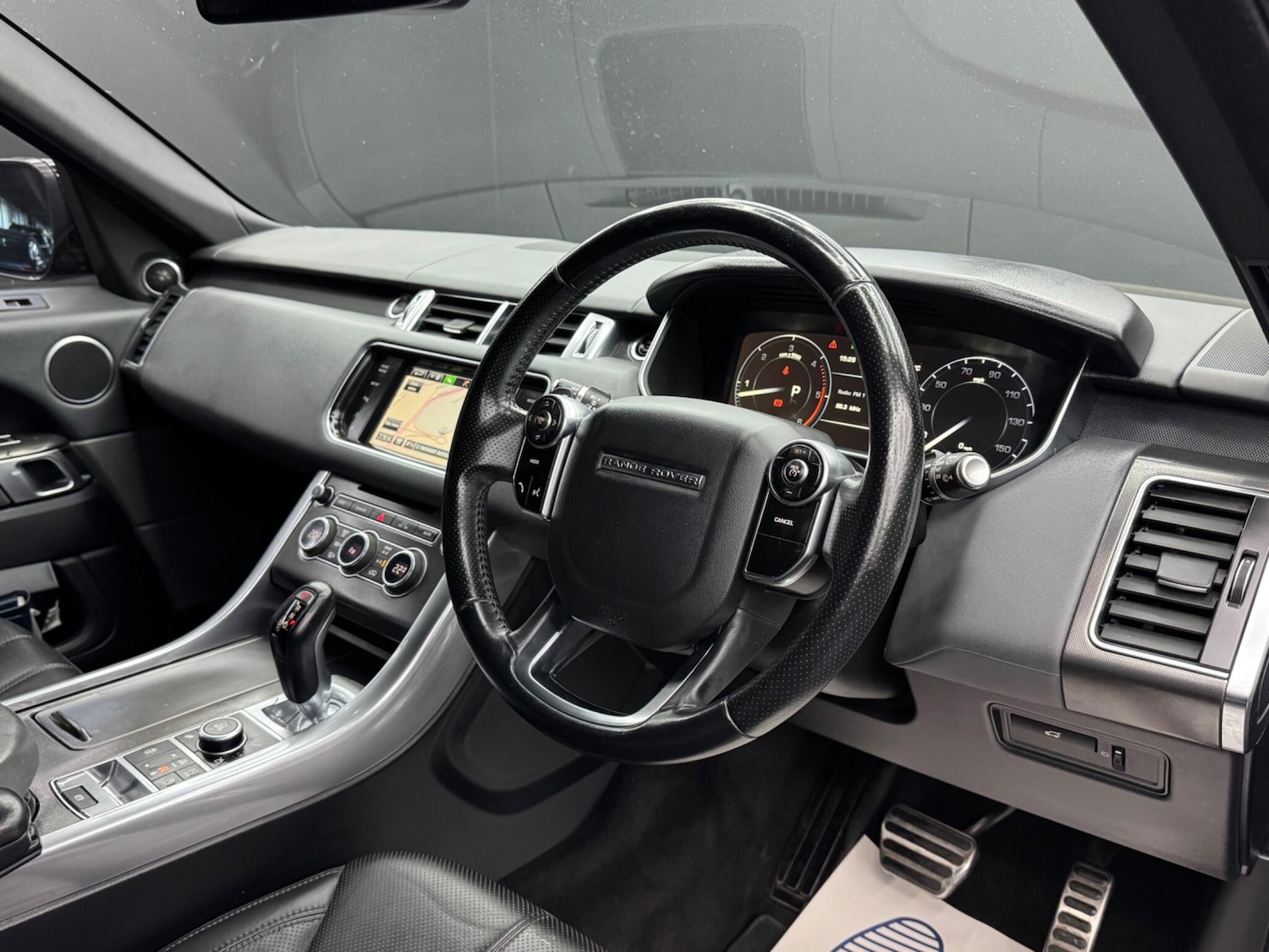 Used Land Rover Range Rover Sport 2014 for sale - 76283590: Photo 9