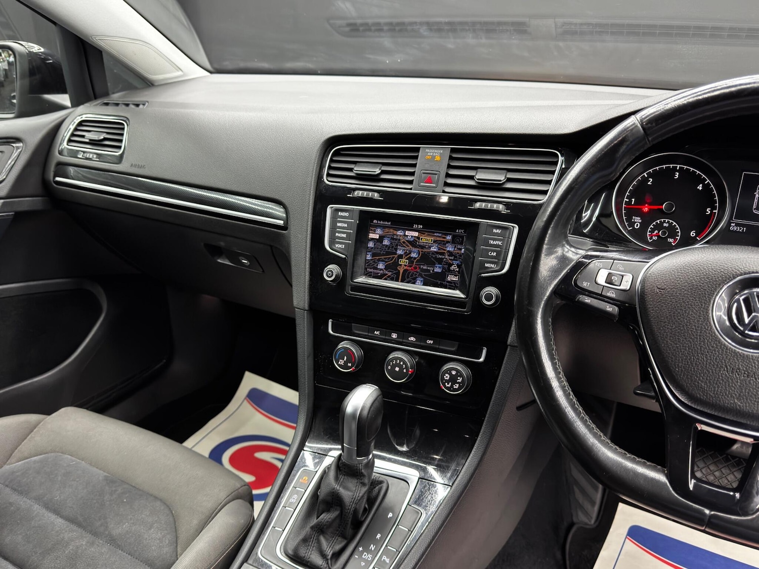 Used Volkswagen Golf 2014 for sale - 76849731: Photo 21