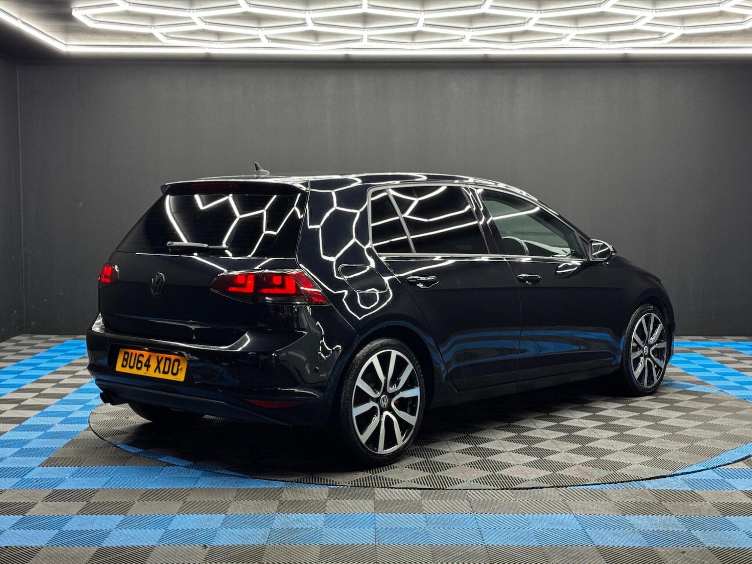 Used Volkswagen Golf 2014 for sale - 76849731: Photo 5