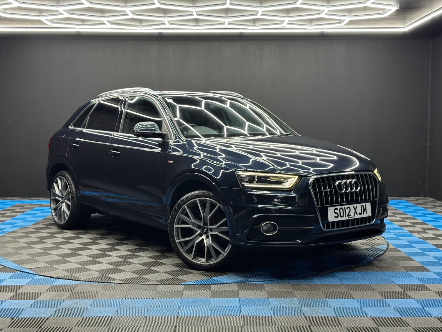 Used Audi Q3 2012 for sale - 77279318: Photo 1