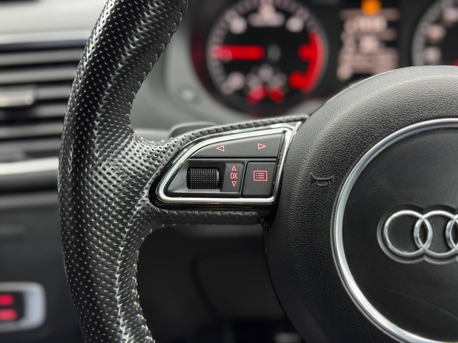 Used Audi Q3 2012 for sale - 77279318: Photo 20