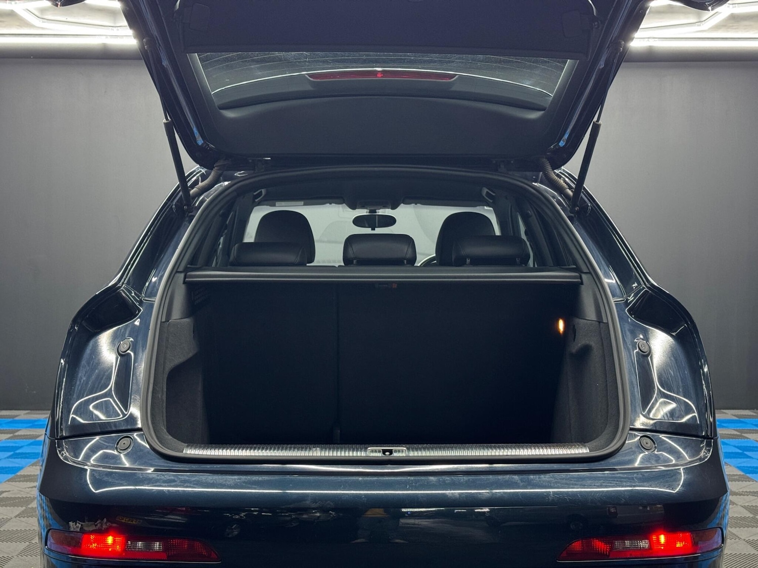 Used Audi Q3 2012 for sale - 77279318: Photo 34