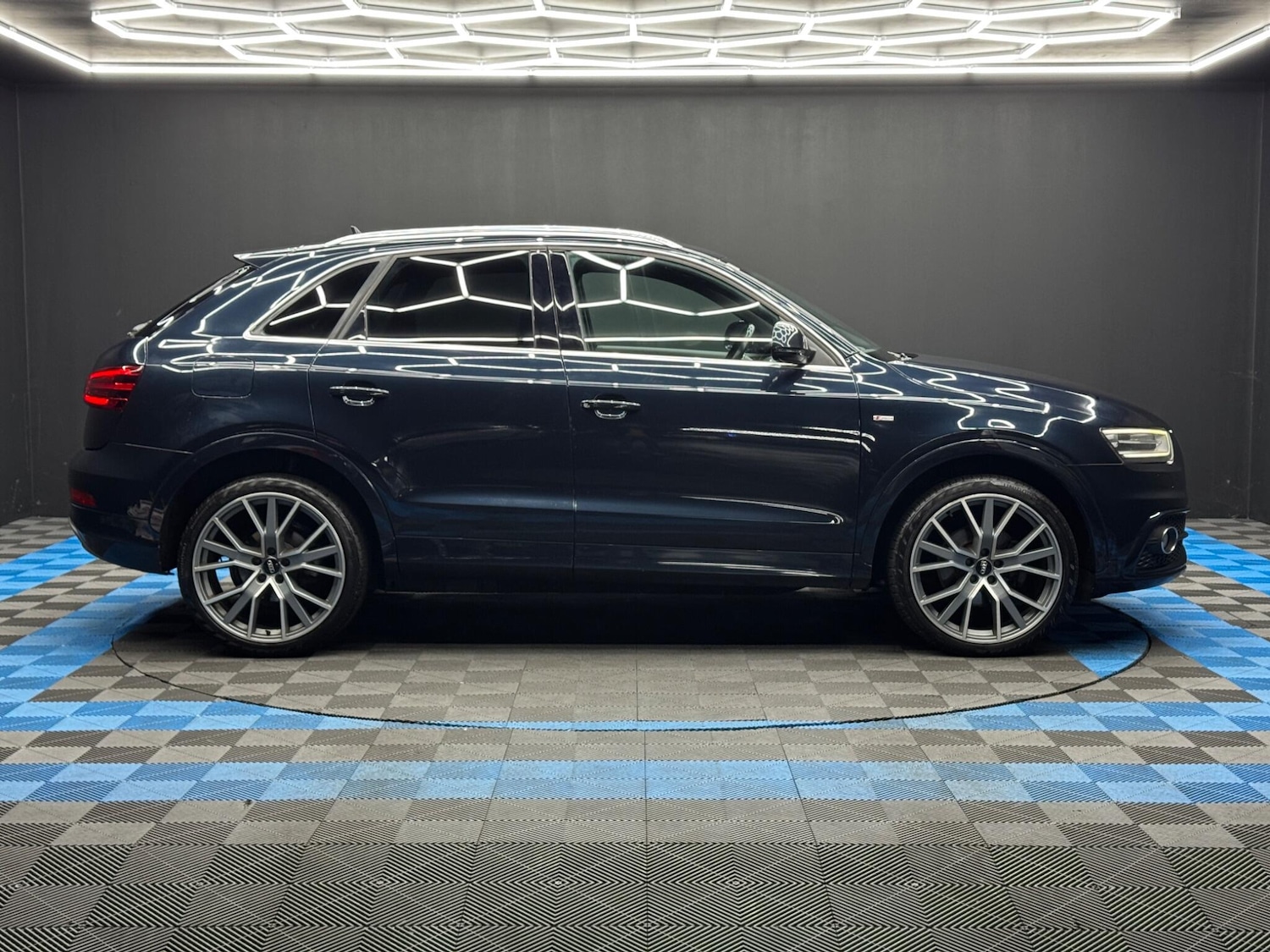 Used Audi Q3 2012 for sale - 77279318: Photo 4