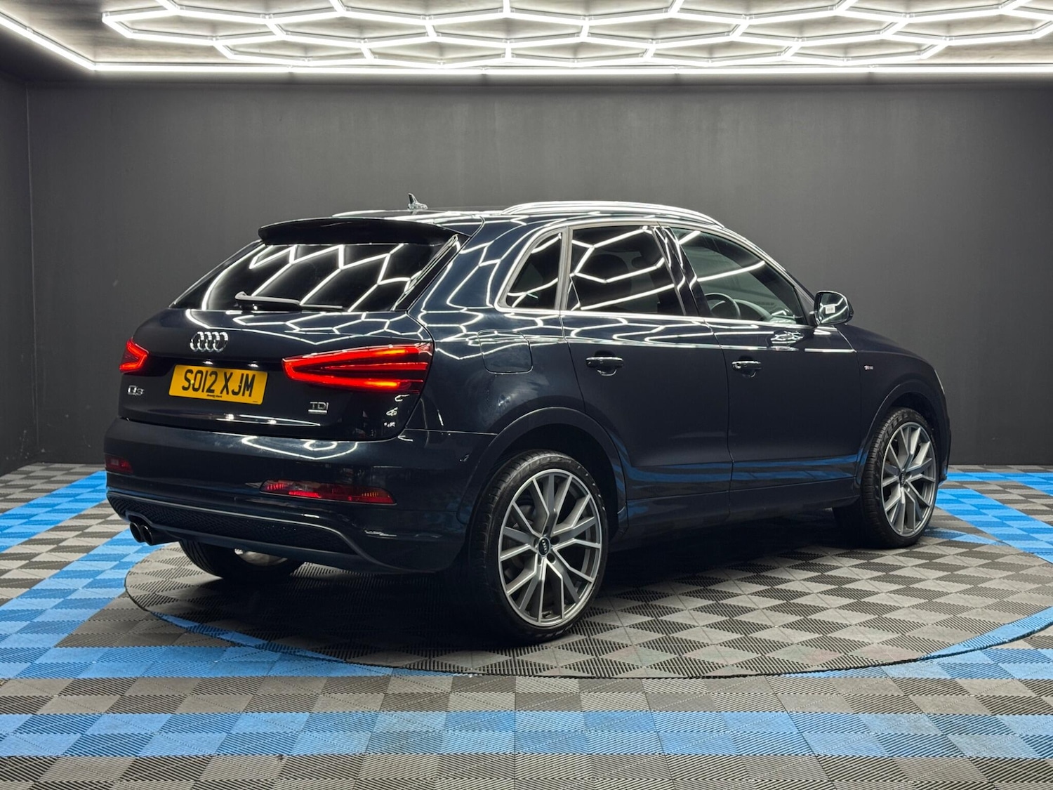 Used Audi Q3 2012 for sale - 77279318: Photo 5