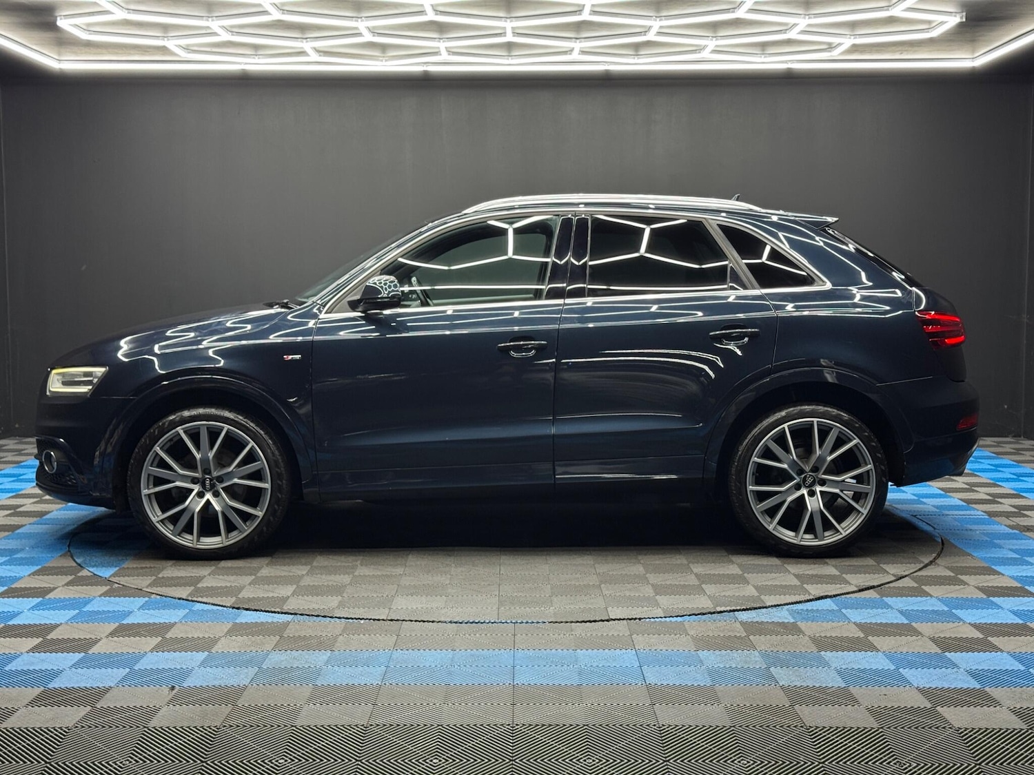 Used Audi Q3 2012 for sale - 77279318: Photo 8