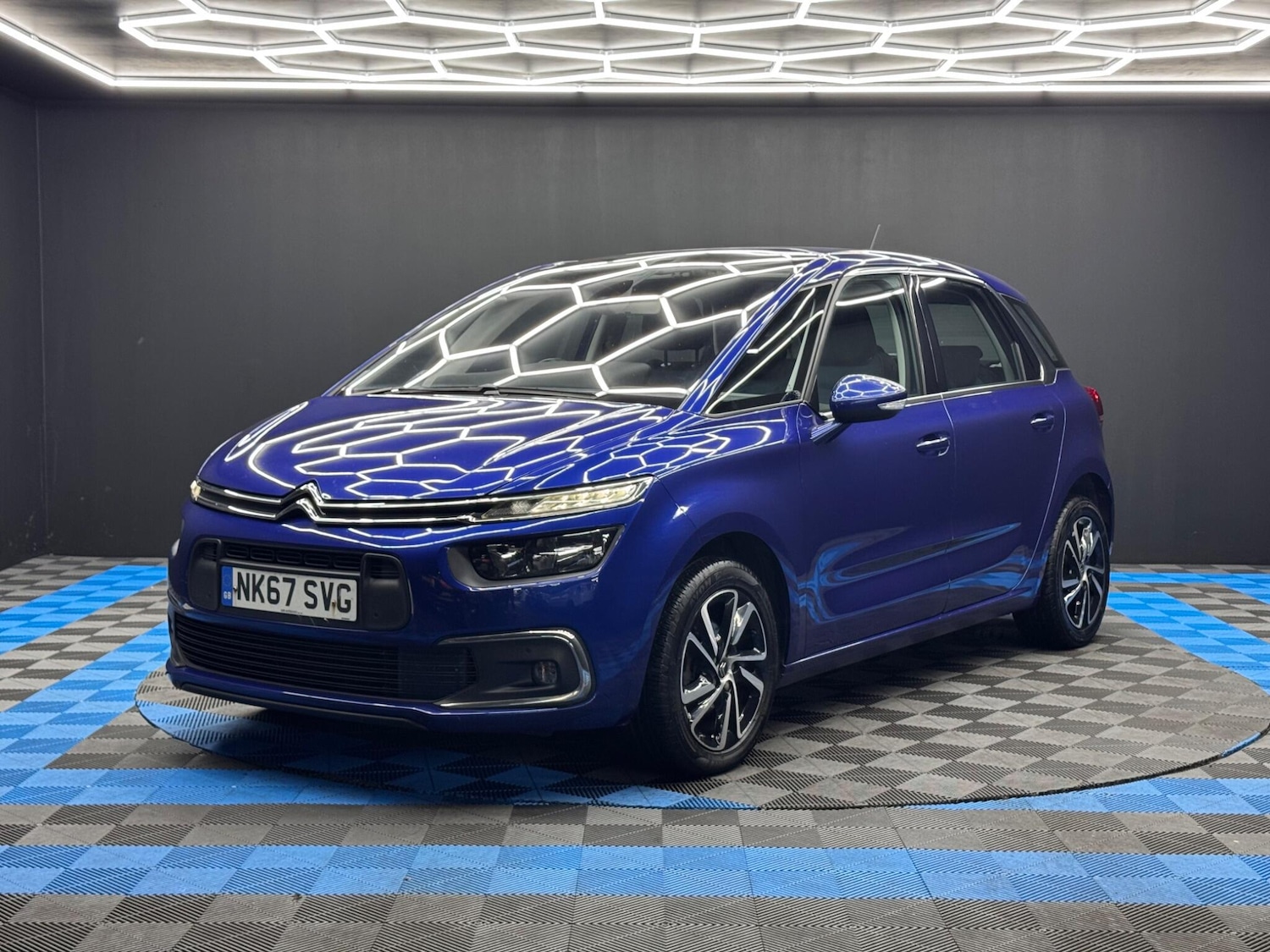 Used Citroen C4 Picasso 2017 for sale - 76832223: Photo 3