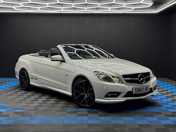 Used Mercedes-Benz E Class 2011 for sale - 76952724: Photo