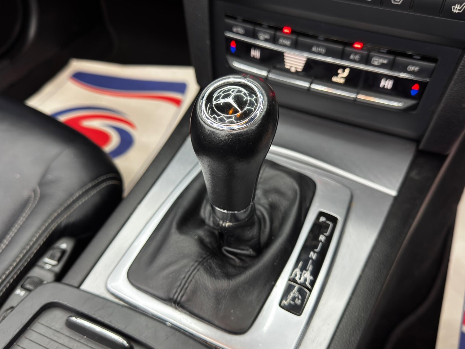 Used Mercedes-Benz E Class 2011 for sale - 76952724: Photo 26