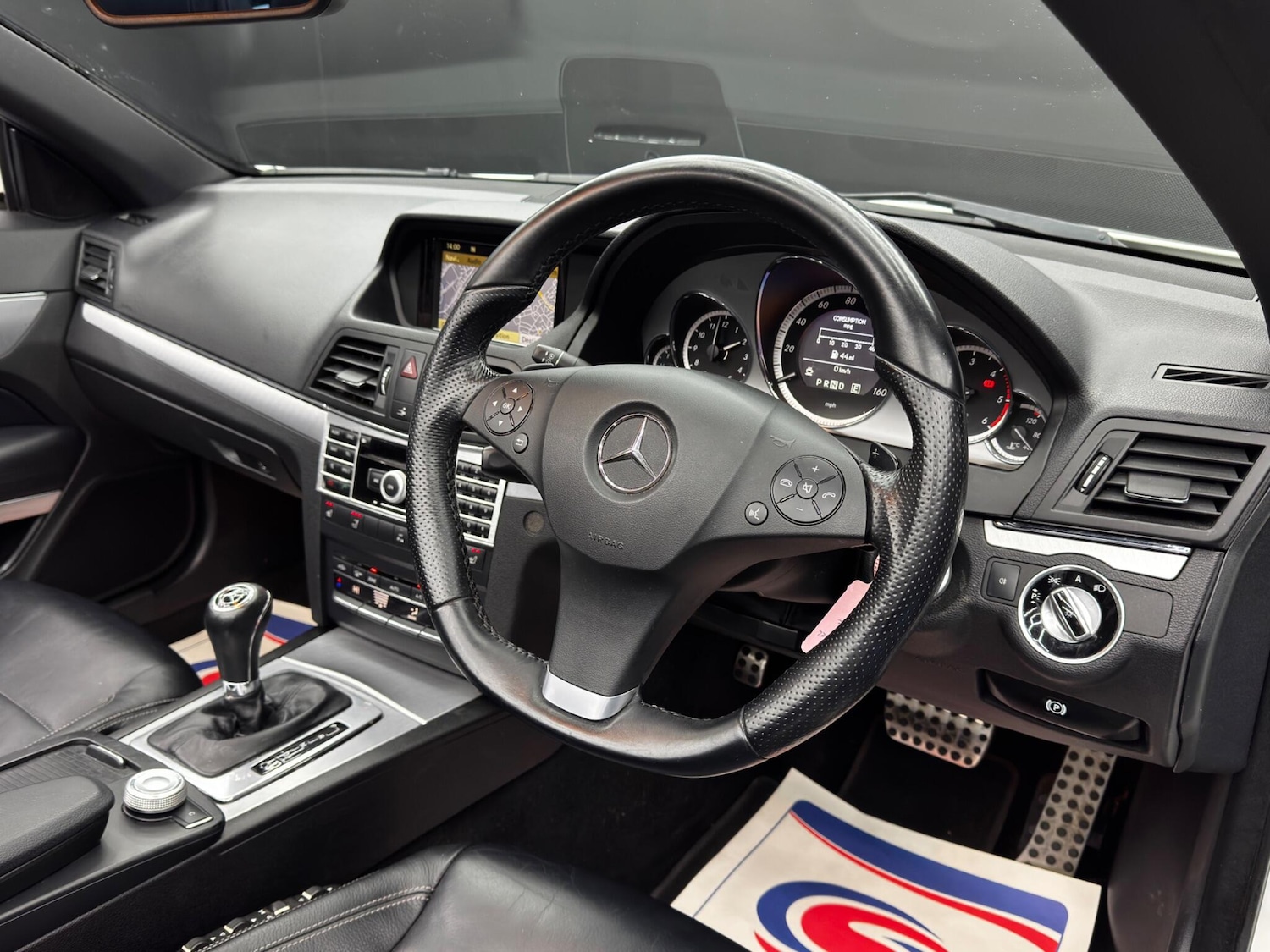 Used Mercedes-Benz E Class 2011 for sale - 76952724: Photo 9