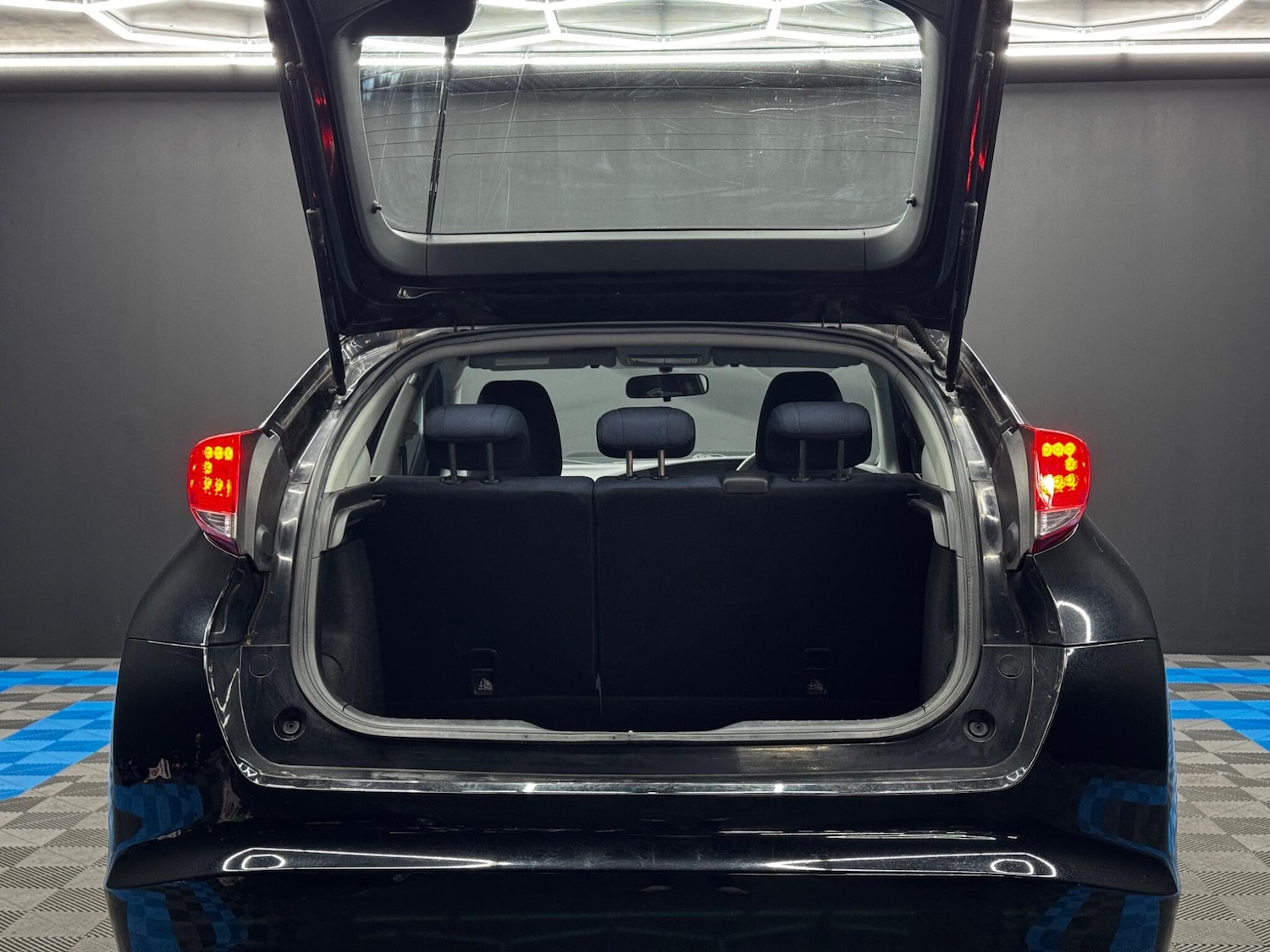 Used Honda Civic for sale - 76994713: Photo 36